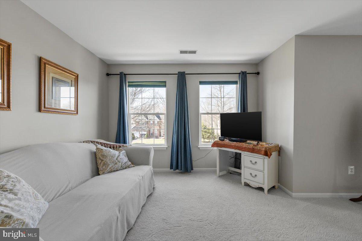 BLOOMS CROSSING - Residential