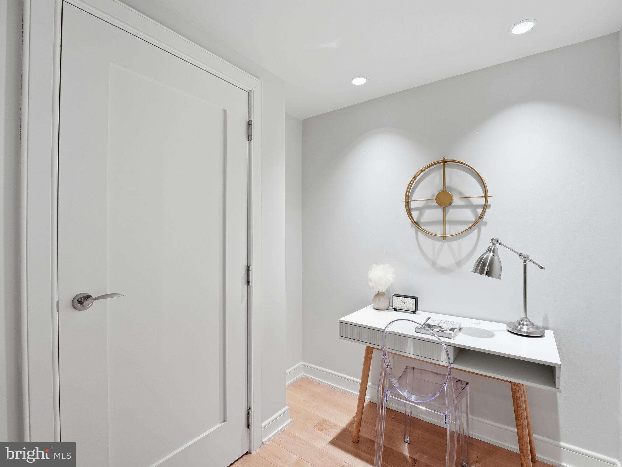 THE WATERVIEW - Residential