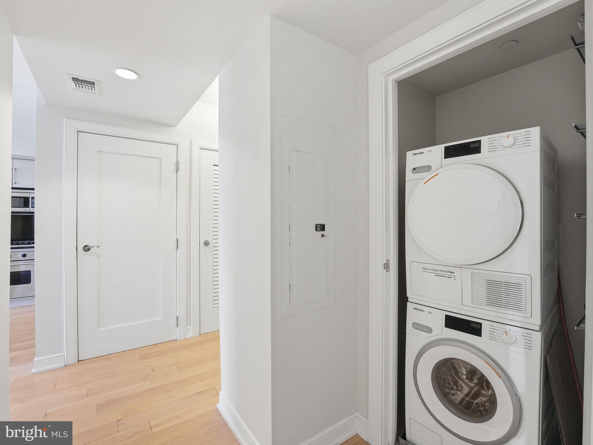 THE WATERVIEW - Residential