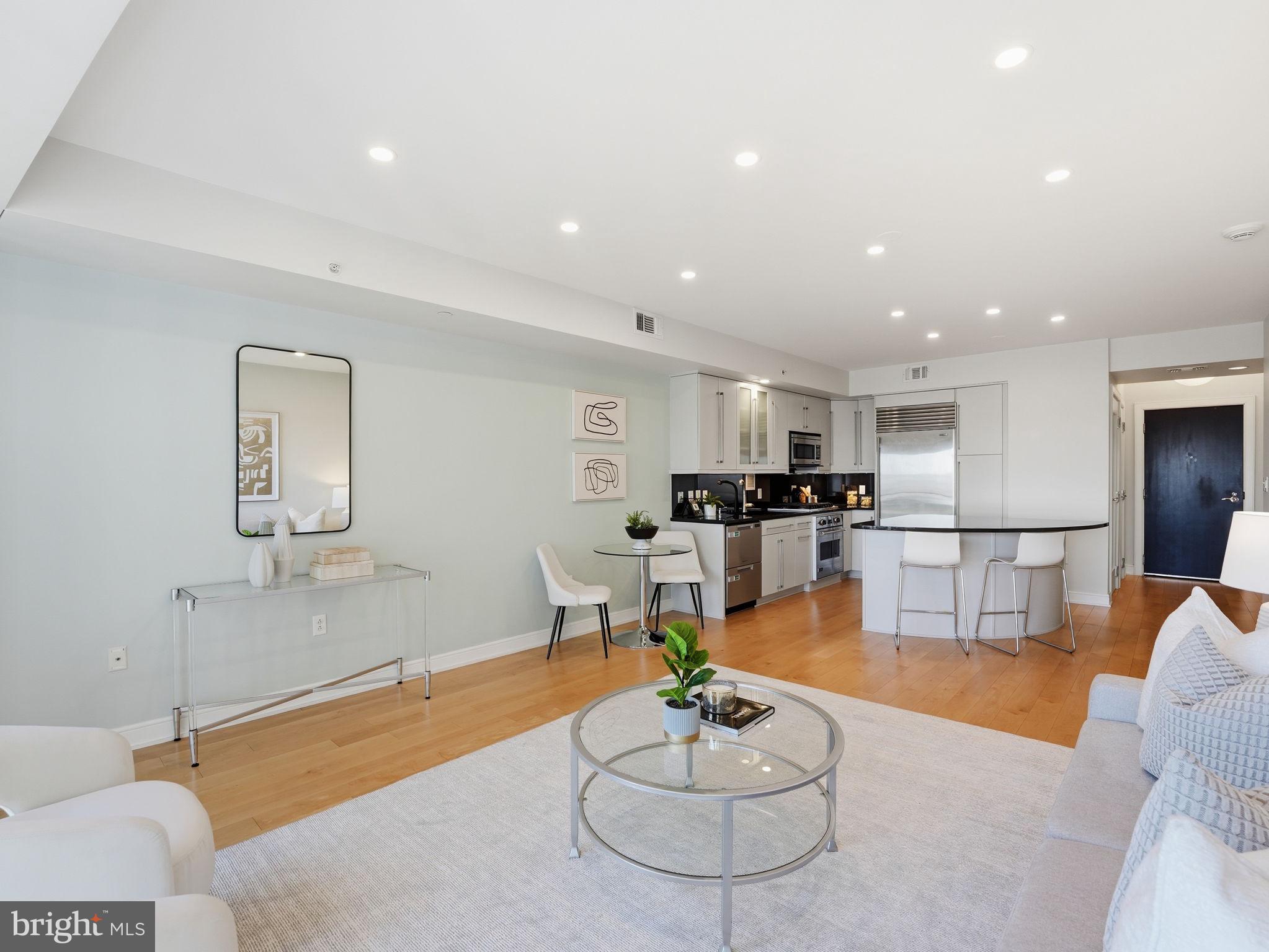 THE WATERVIEW - Residential