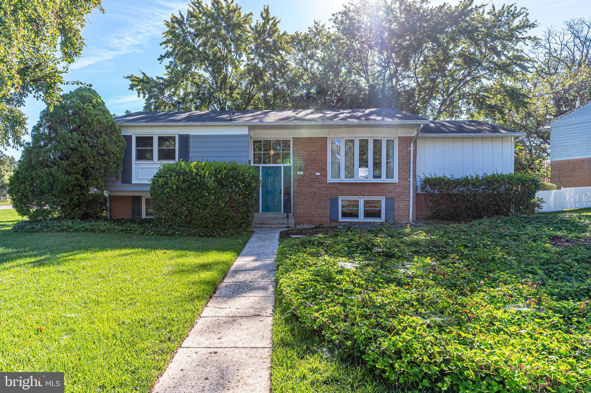 MONTICELLO WOODS - Residential