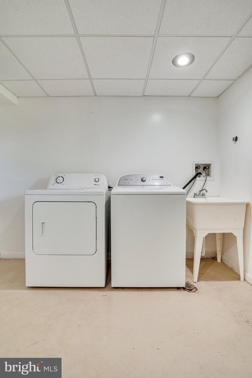 MONTICELLO WOODS - Residential