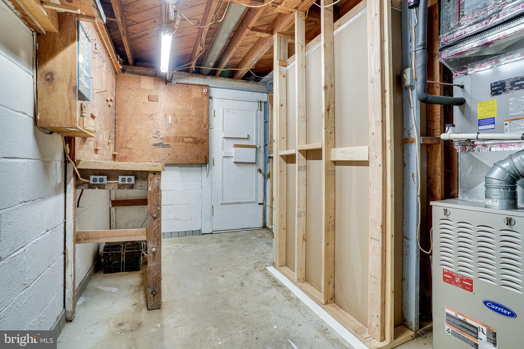 MONTICELLO WOODS - Residential