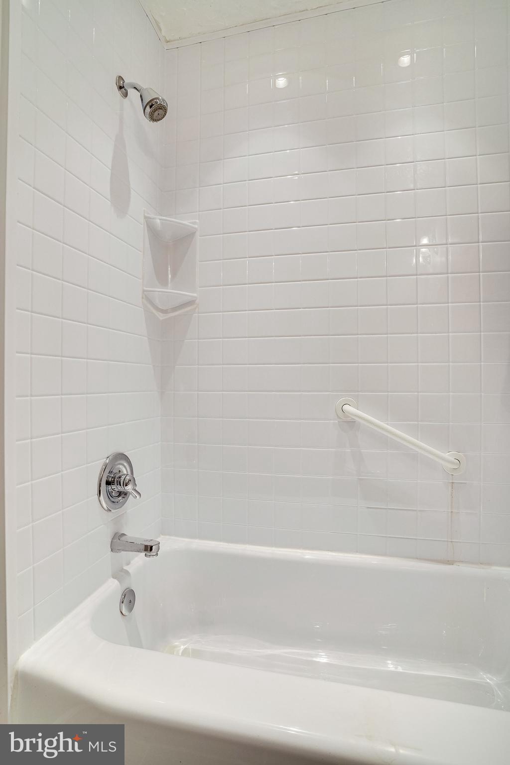 MONTICELLO WOODS - Residential