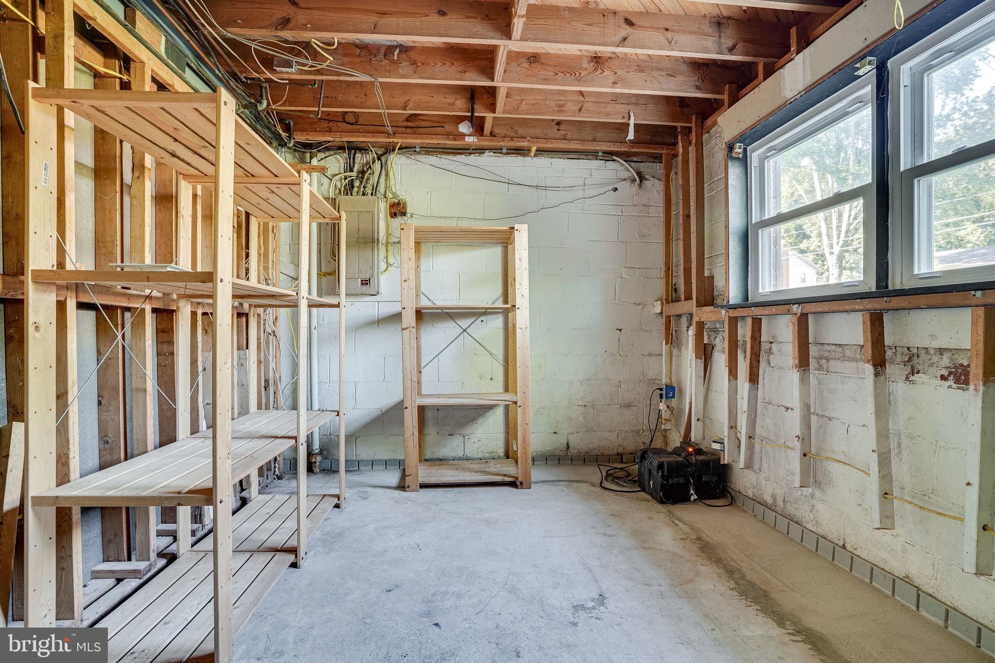 MONTICELLO WOODS - Residential