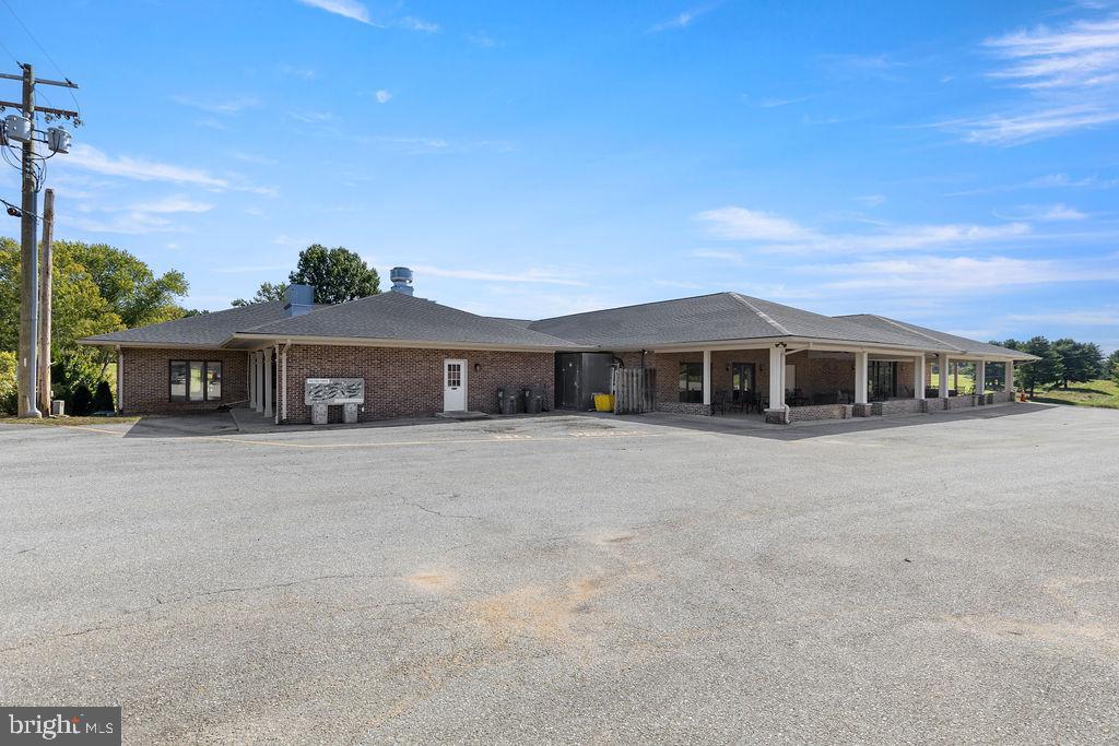 838 BOWLING GREEN ROAD