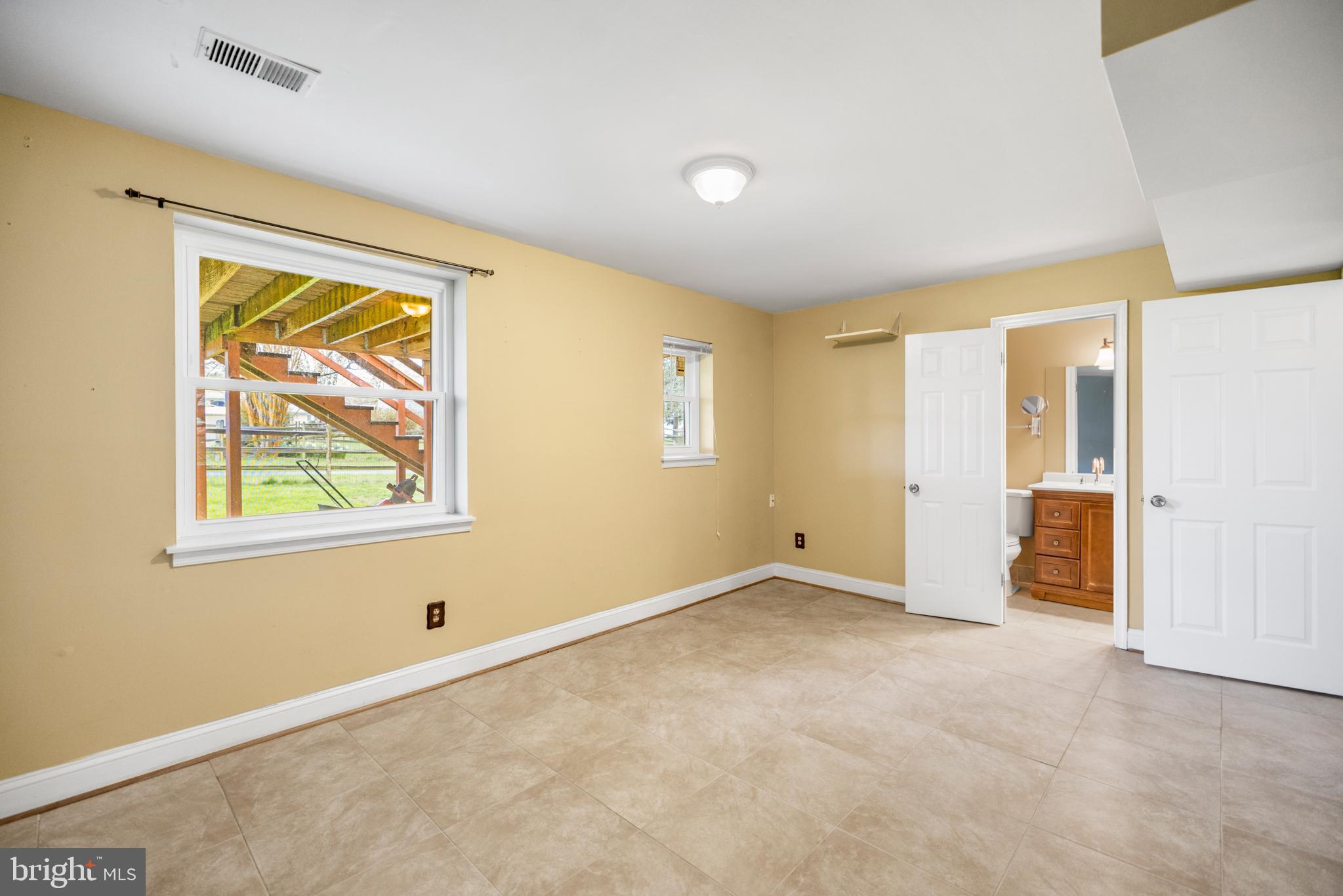 CHURCHILL TOWN SECTOR - Residential