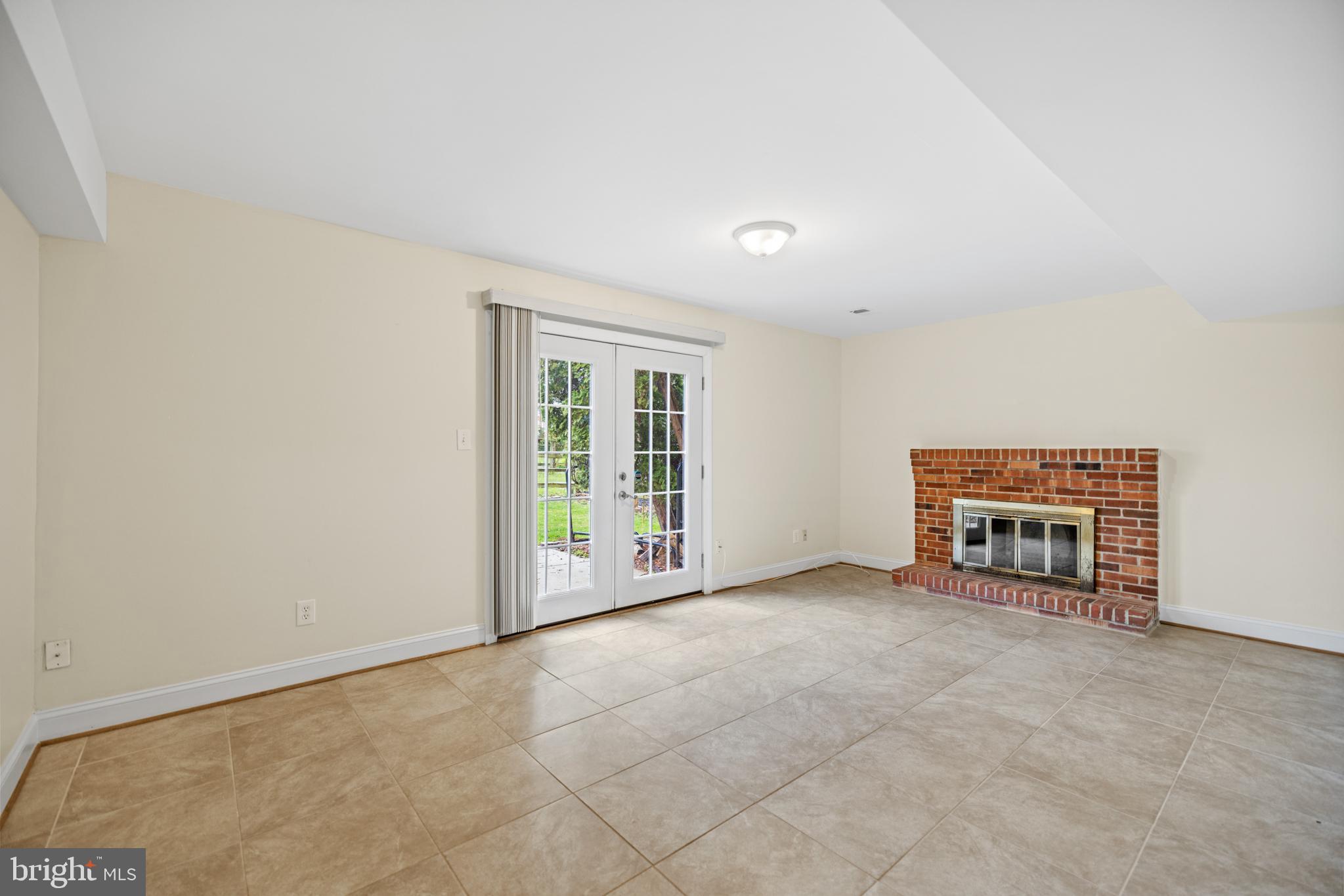 CHURCHILL TOWN SECTOR - Residential