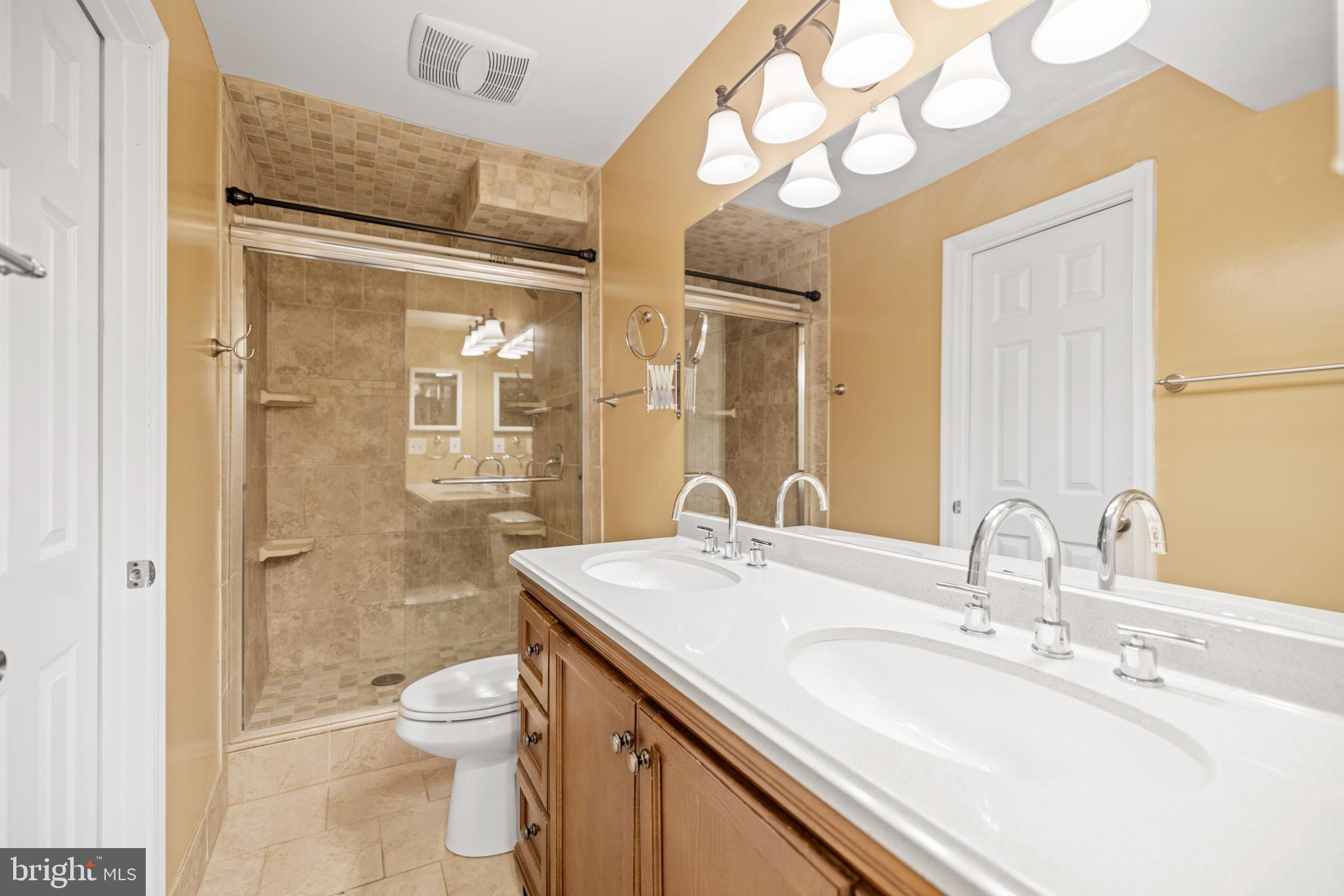 CHURCHILL TOWN SECTOR - Residential