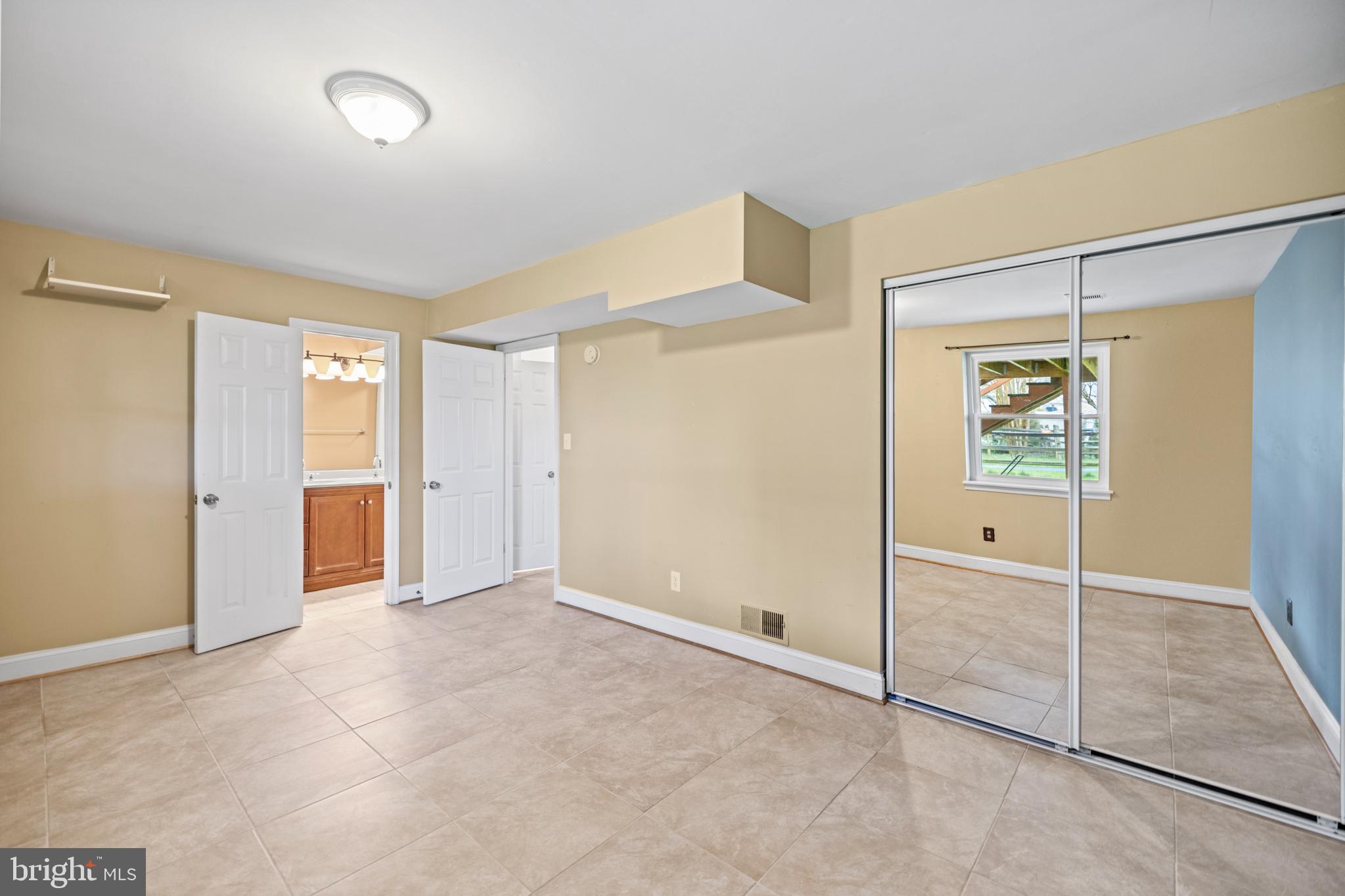 CHURCHILL TOWN SECTOR - Residential