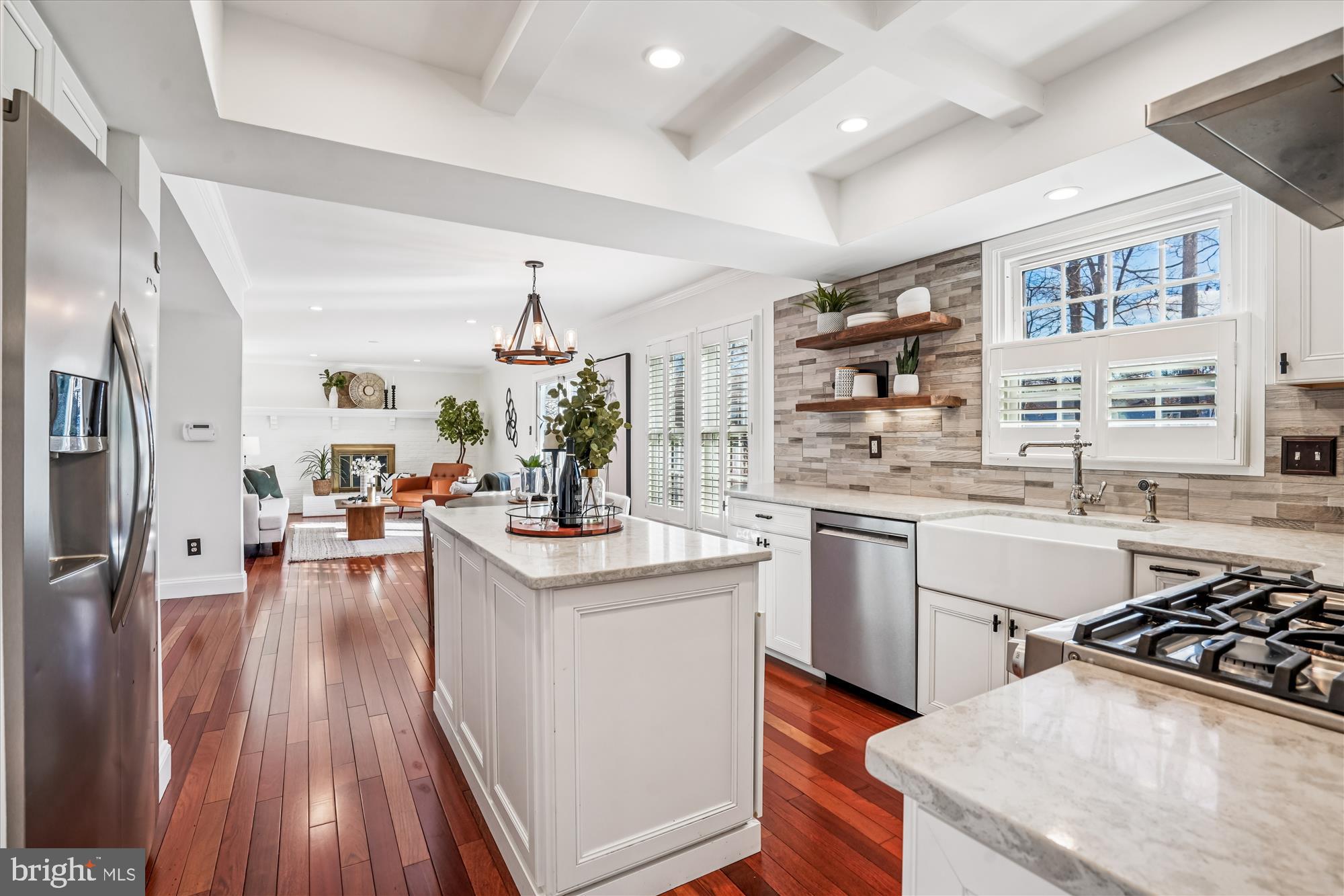 2619 NEW BANNER LANE