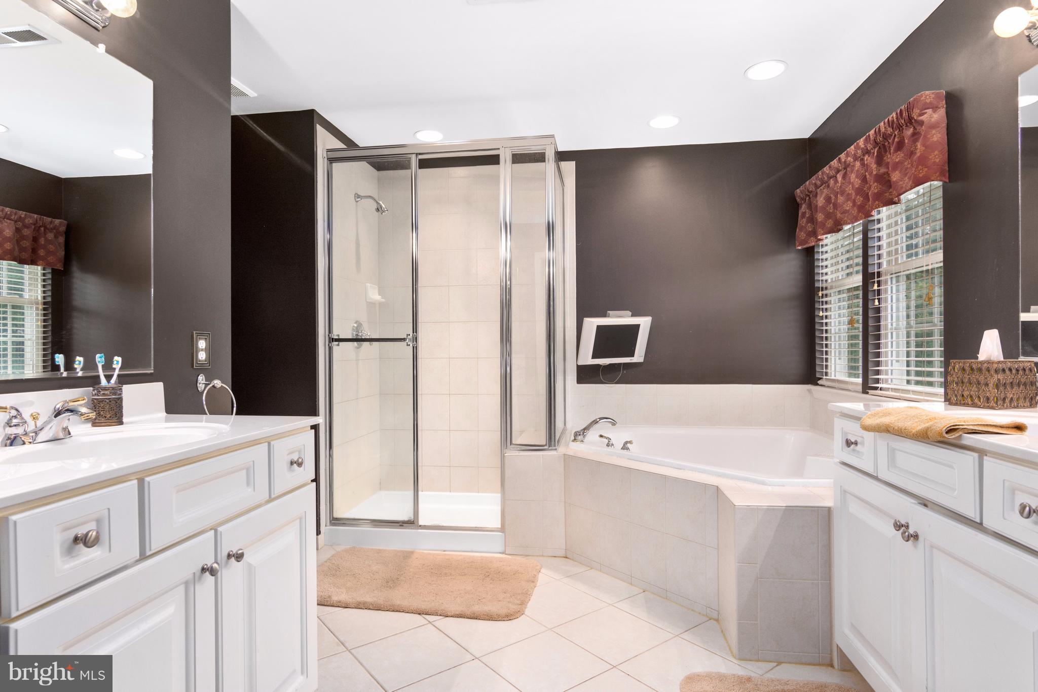 CROFTON VALLEY - Residential