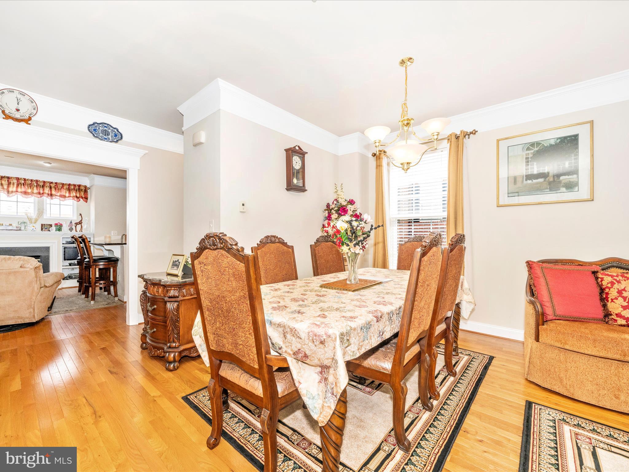 ETON SQUARE - Residential