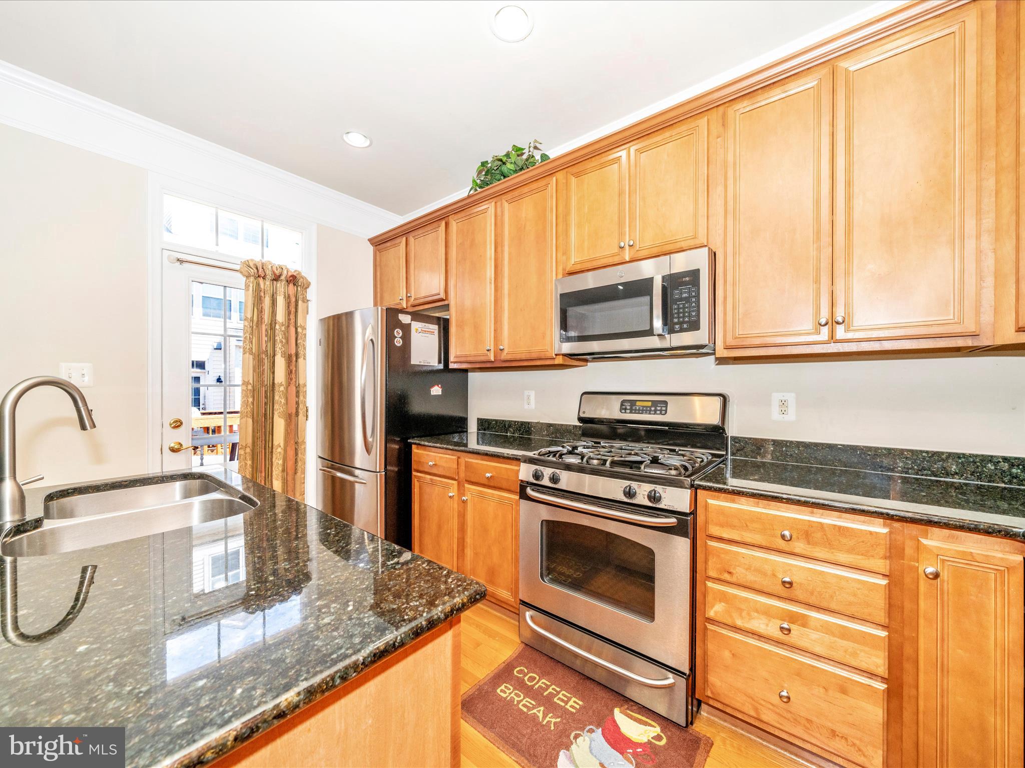 ETON SQUARE - Residential