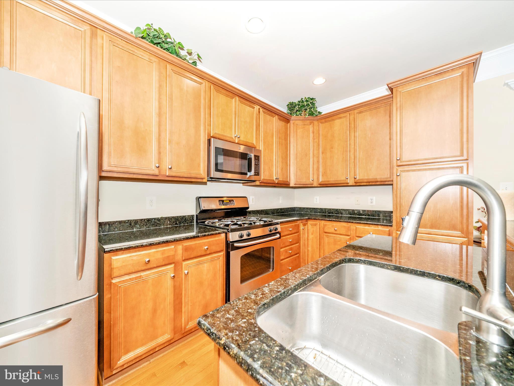 ETON SQUARE - Residential