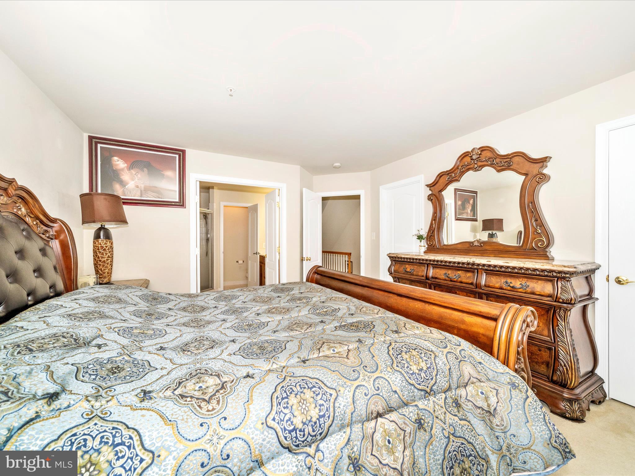 ETON SQUARE - Residential