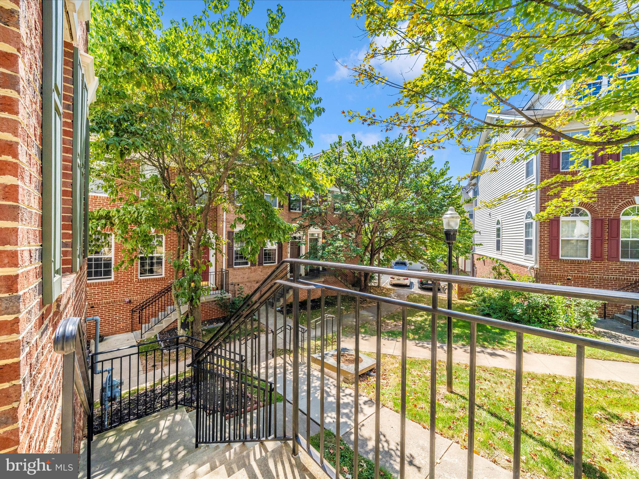 ETON SQUARE - Residential