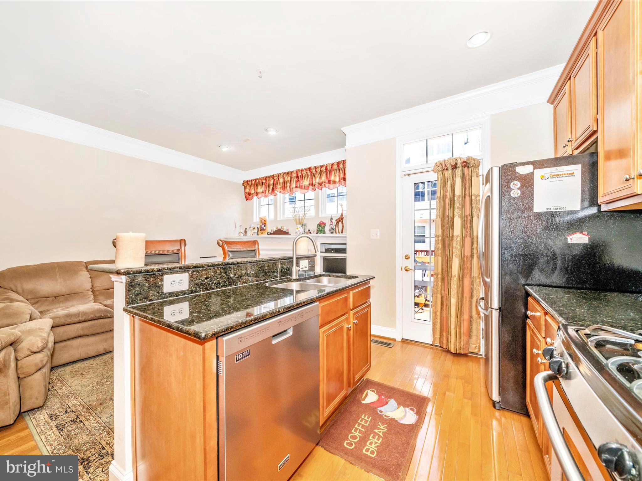 ETON SQUARE - Residential