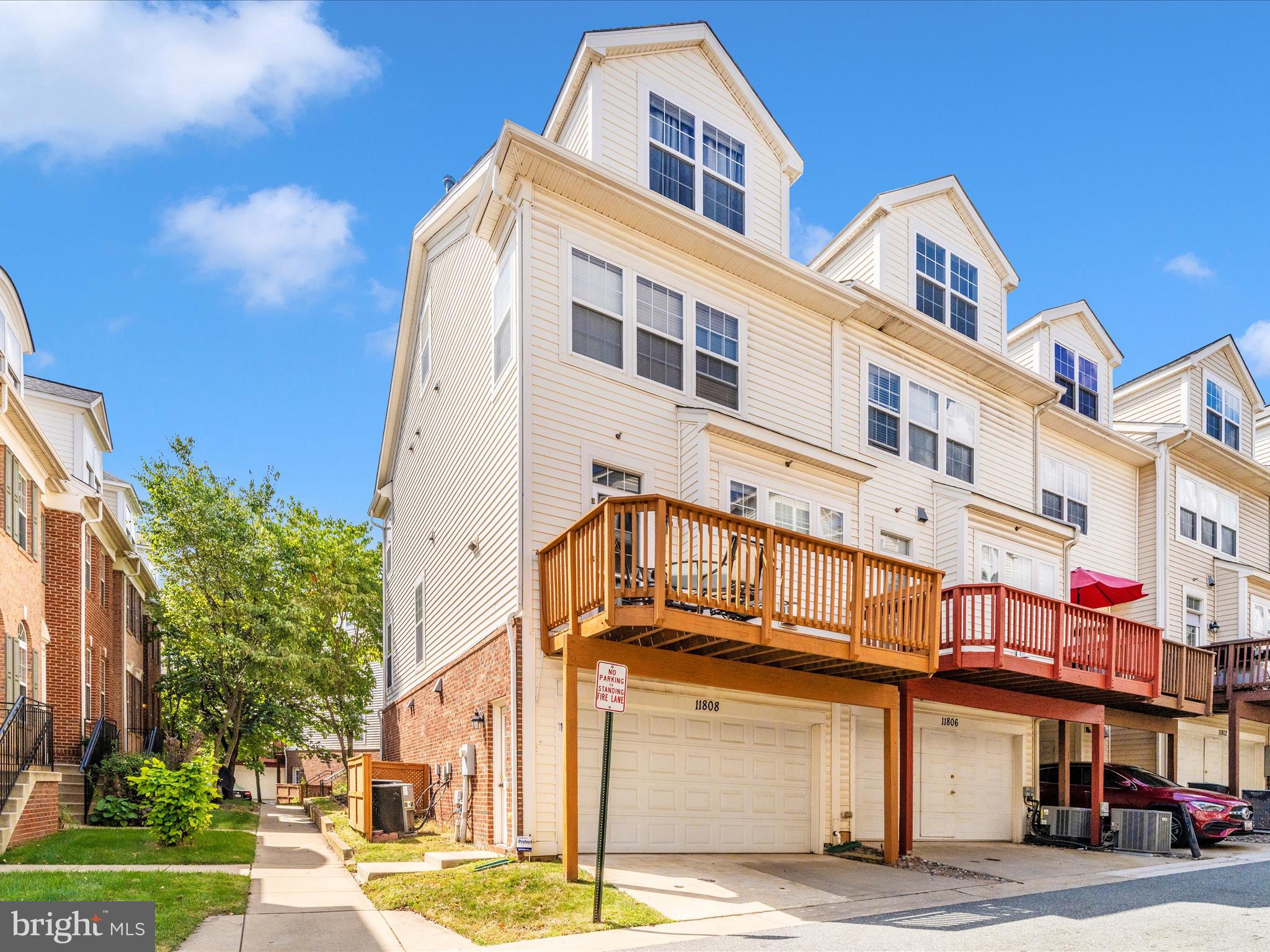 ETON SQUARE - Residential