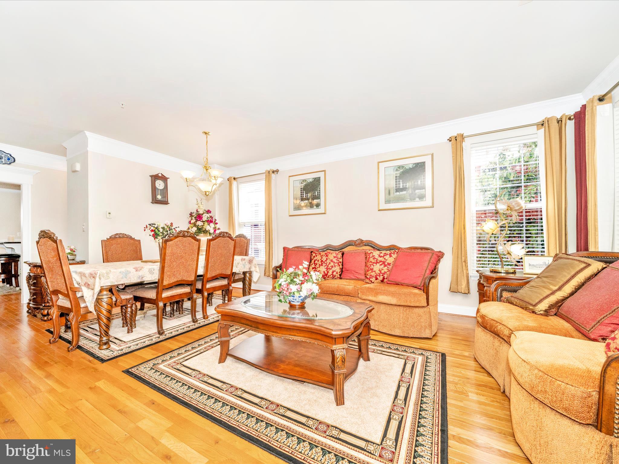 ETON SQUARE - Residential