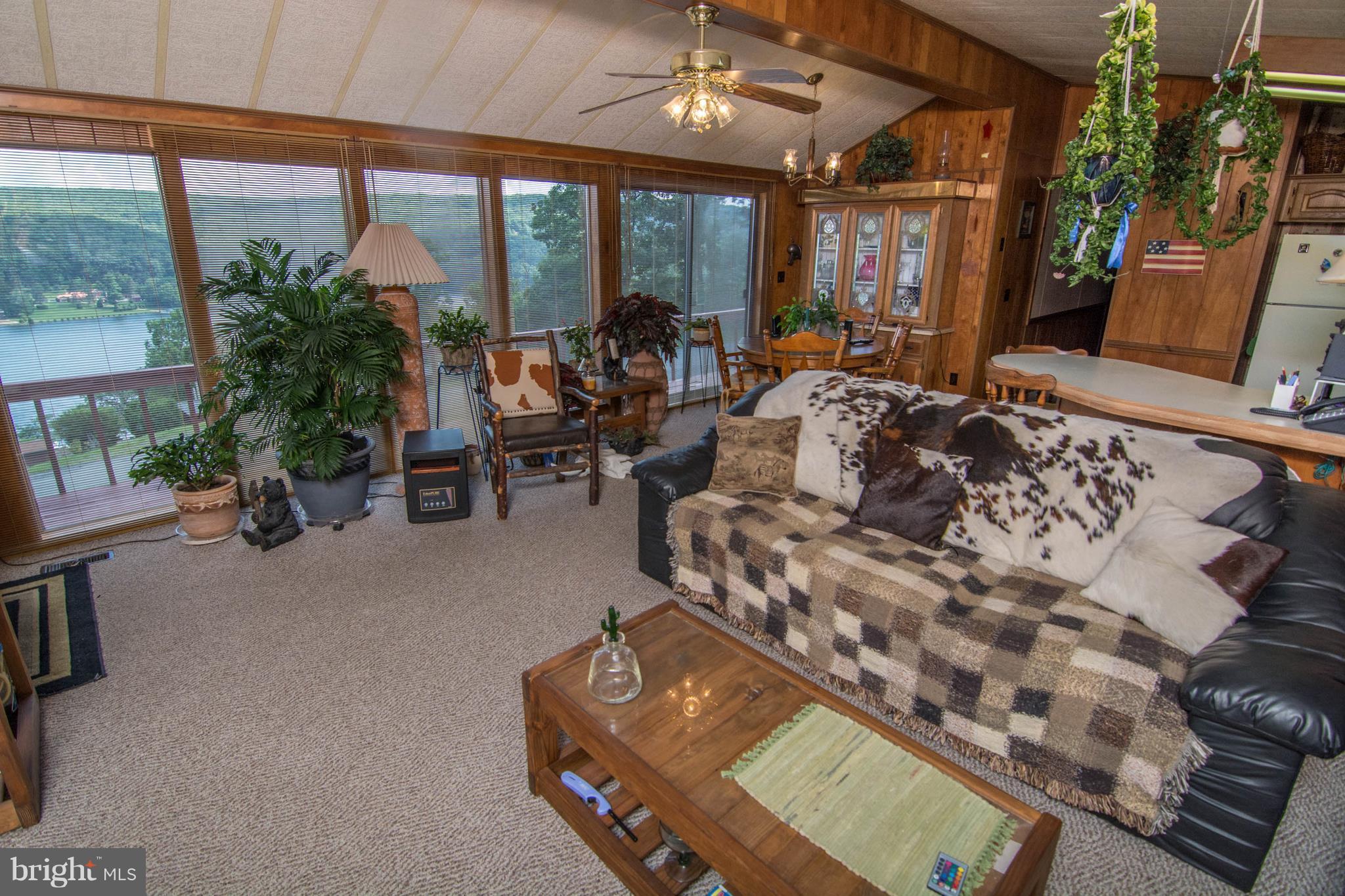 INNSBRUCK VILLAGE - Residential