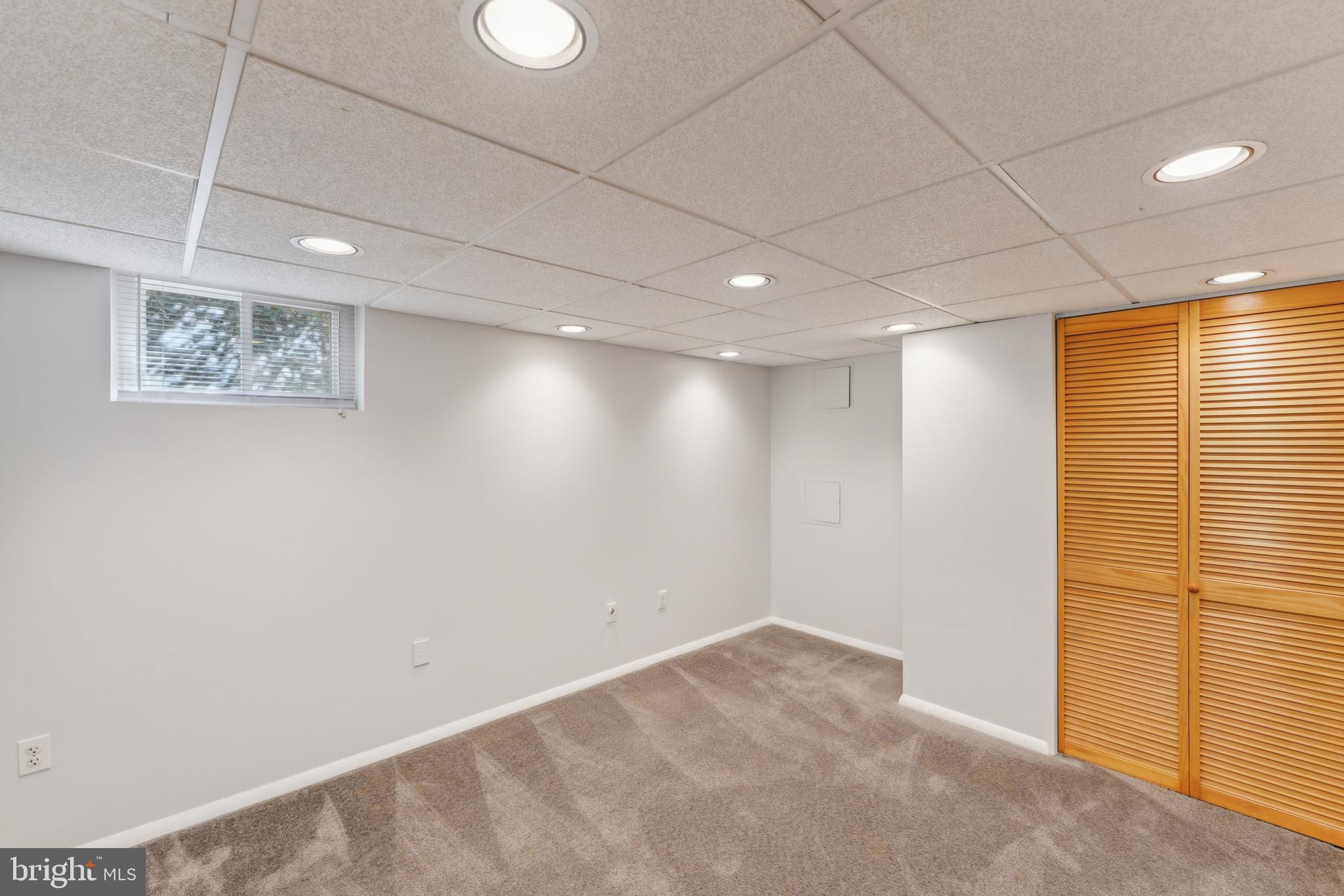 CHARLTON HEIGHTS - Residential