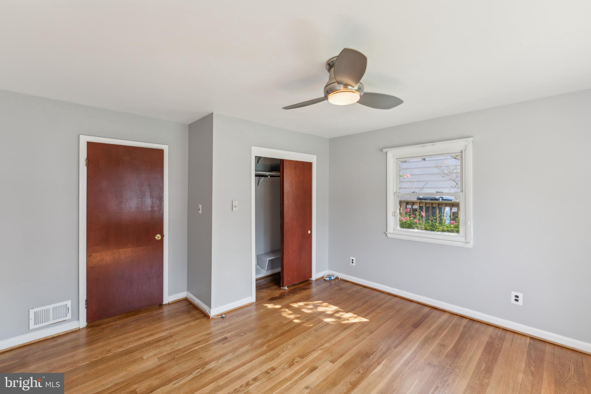 CHARLTON HEIGHTS - Residential