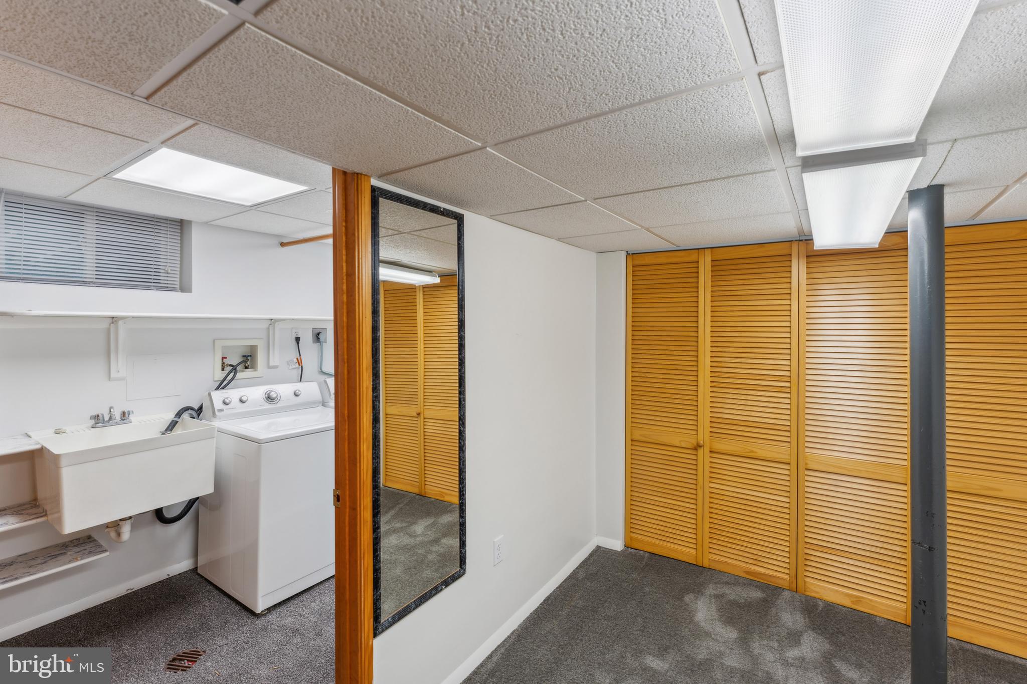 CHARLTON HEIGHTS - Residential