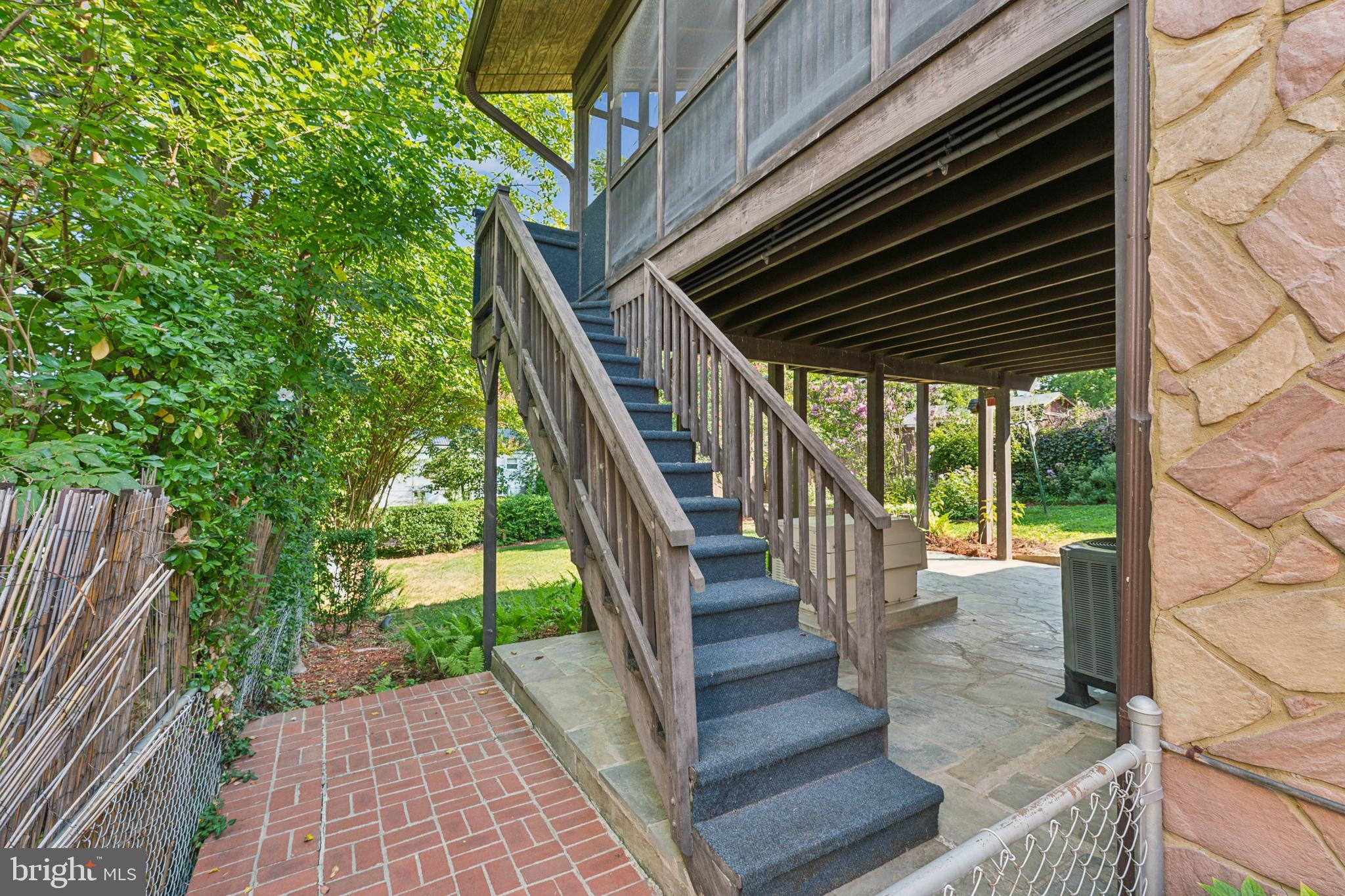 CHARLTON HEIGHTS - Residential