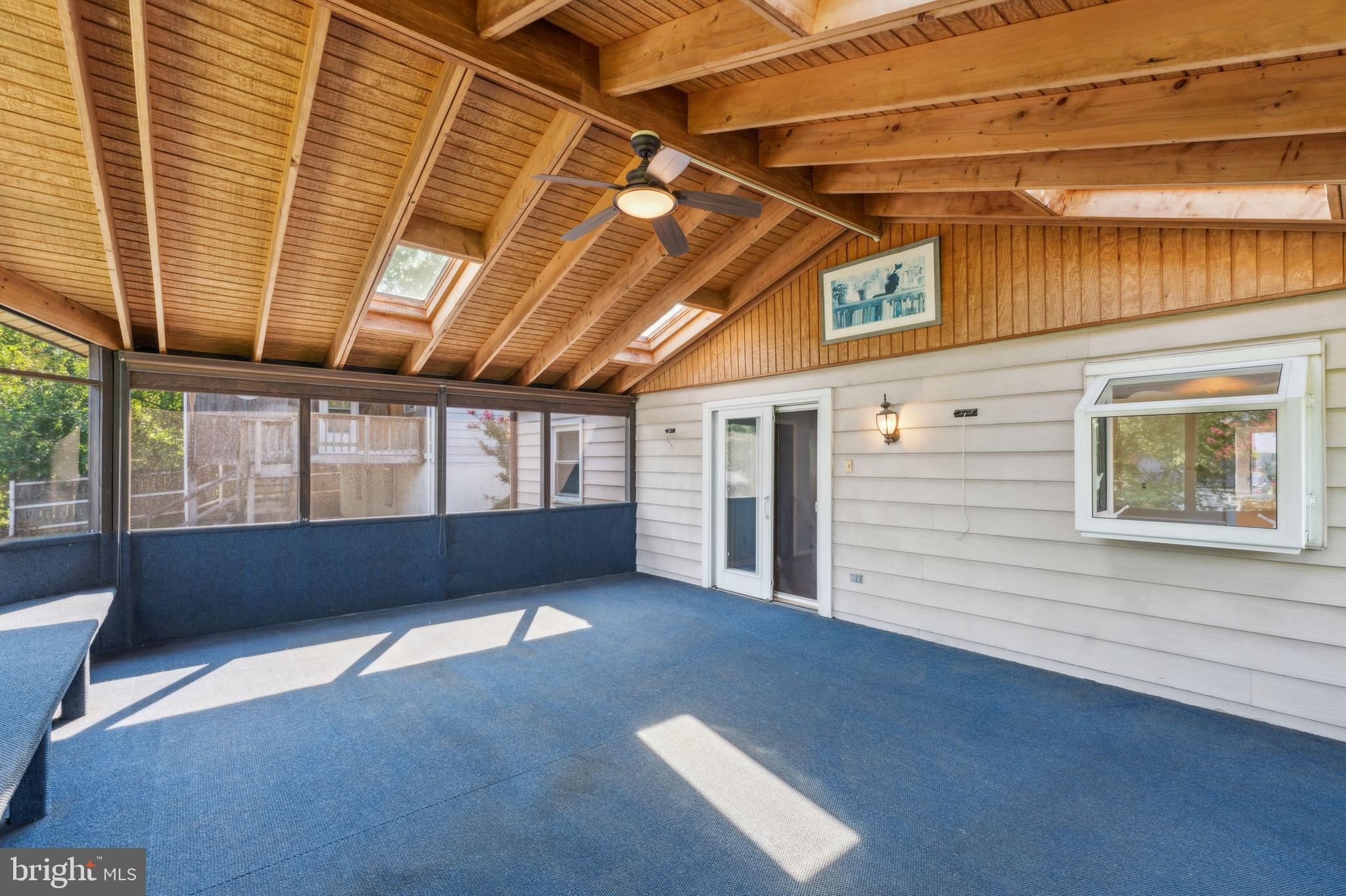 CHARLTON HEIGHTS - Residential