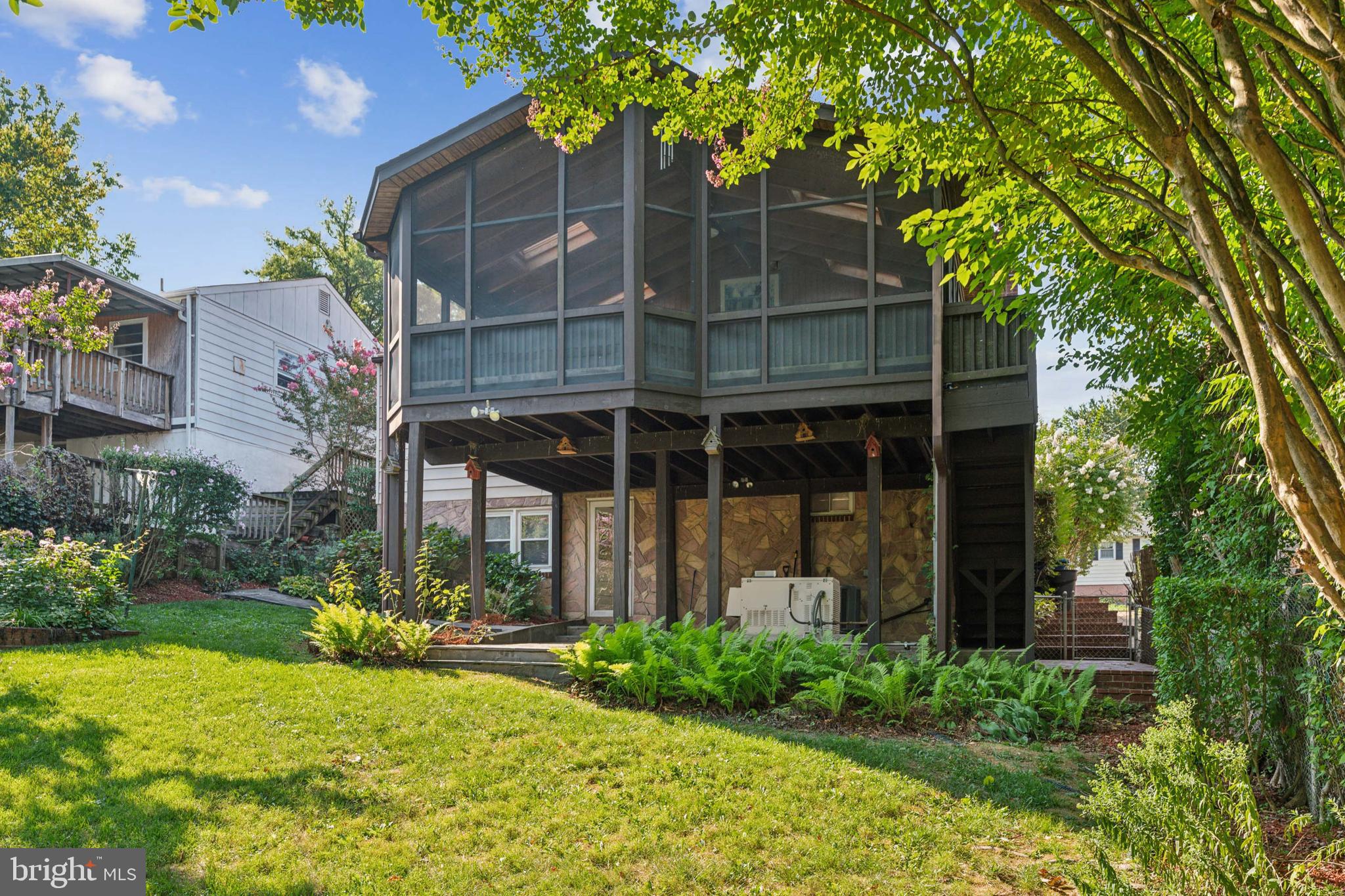 CHARLTON HEIGHTS - Residential