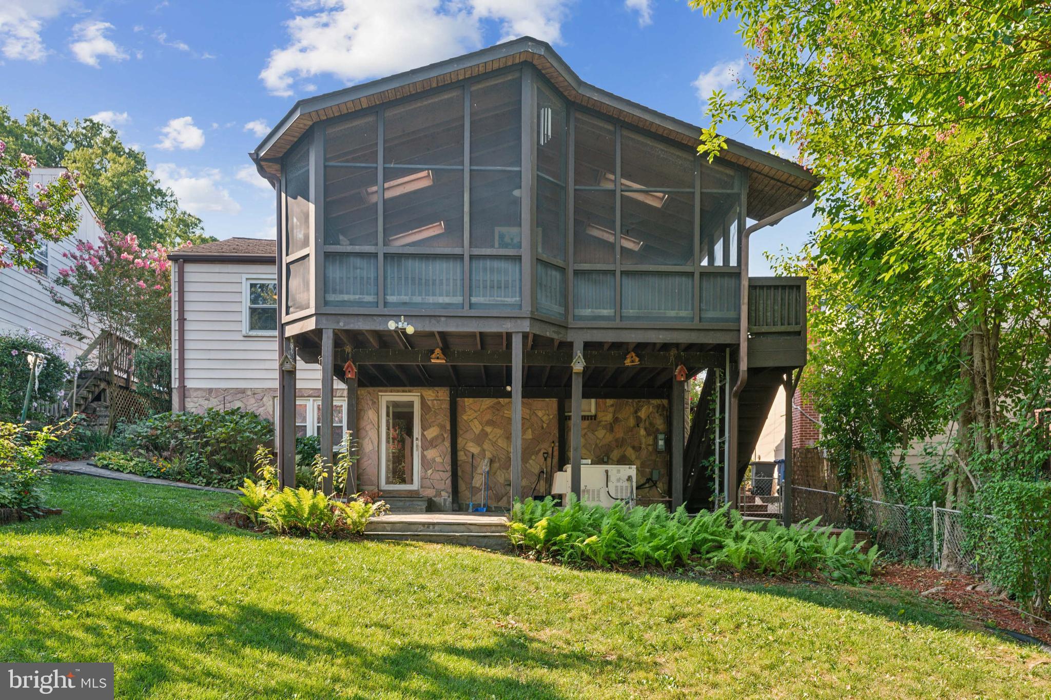 CHARLTON HEIGHTS - Residential