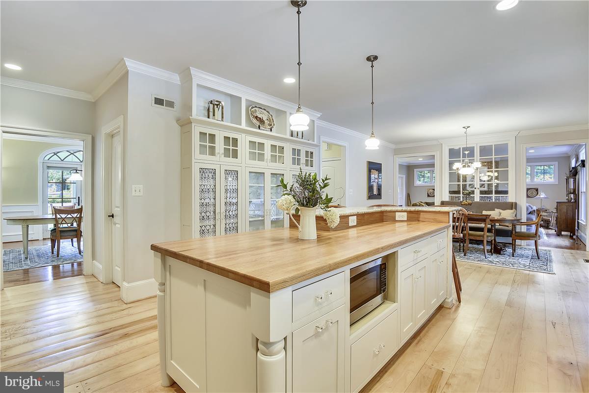 WELLINGTON - Residential