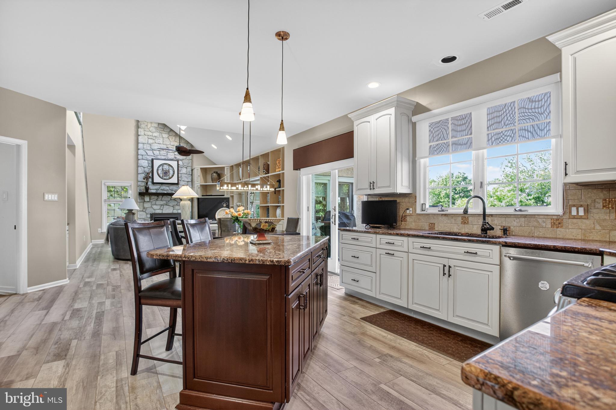 BLUE BELL CC - Residential