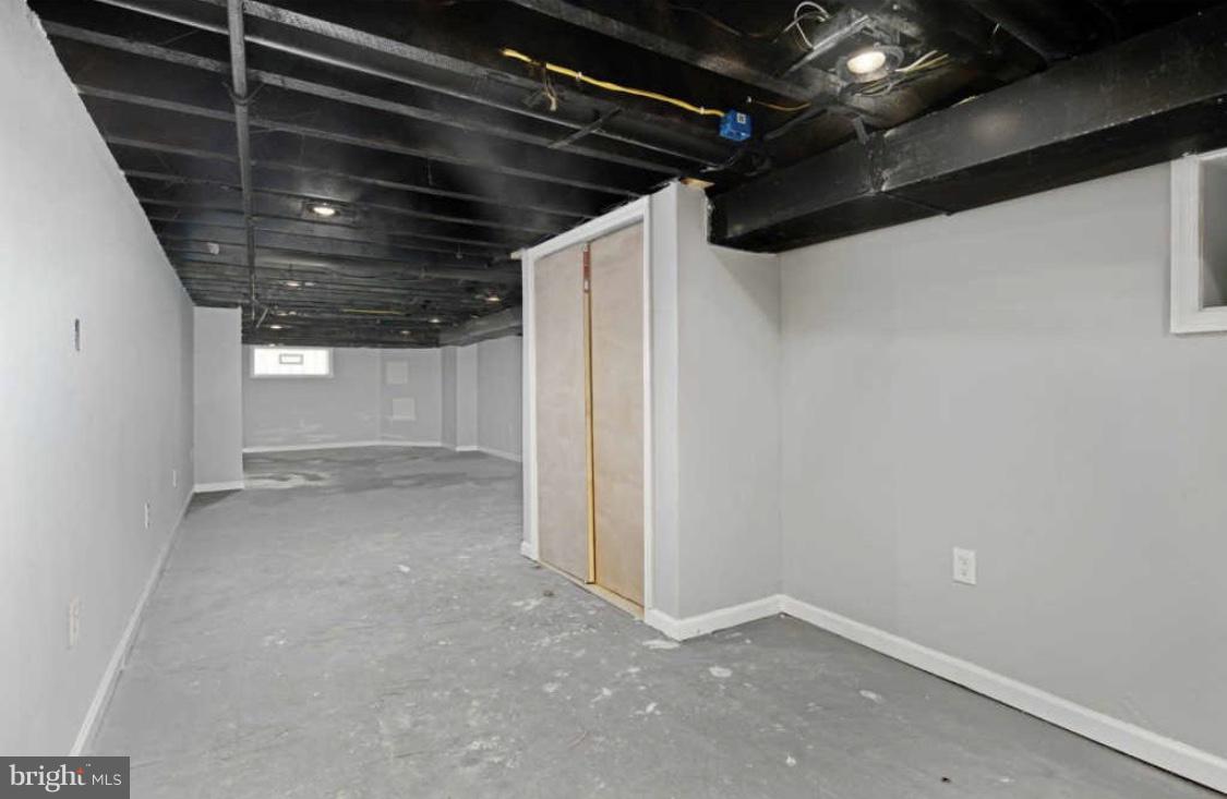 PHILADELPHIA (SOUTHWEST) - Residential Lease