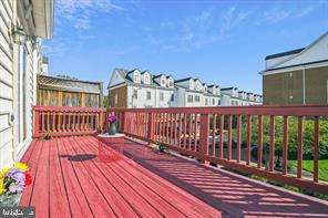 CAMDEN CROSSING - Residential Lease