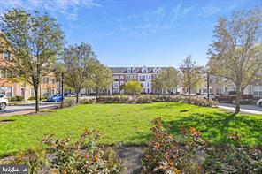 CAMDEN CROSSING - Residential Lease