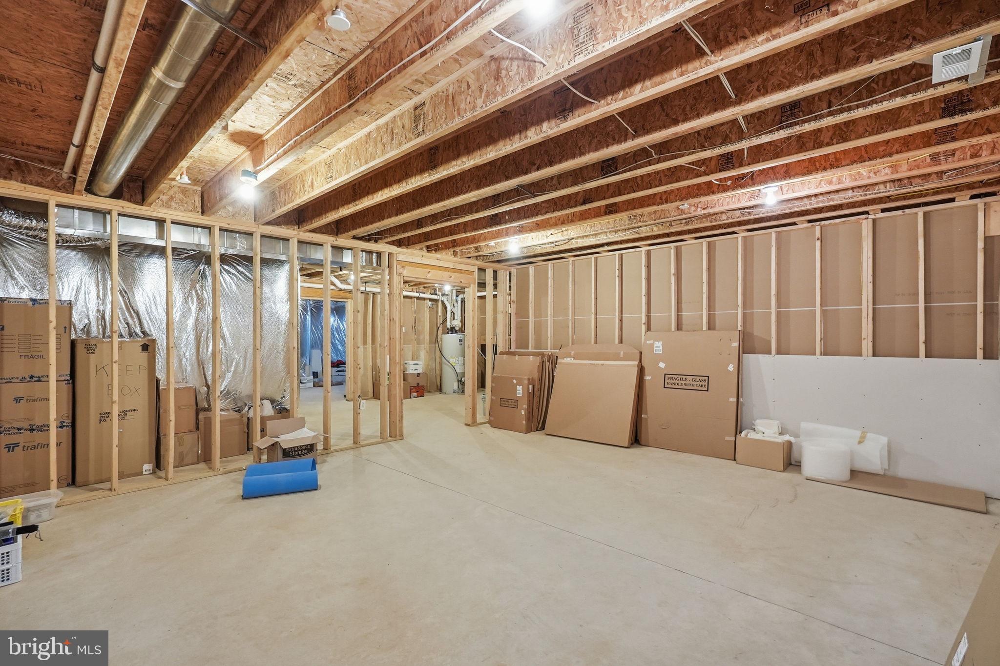 POTOMAC OUTSIDE - Residential