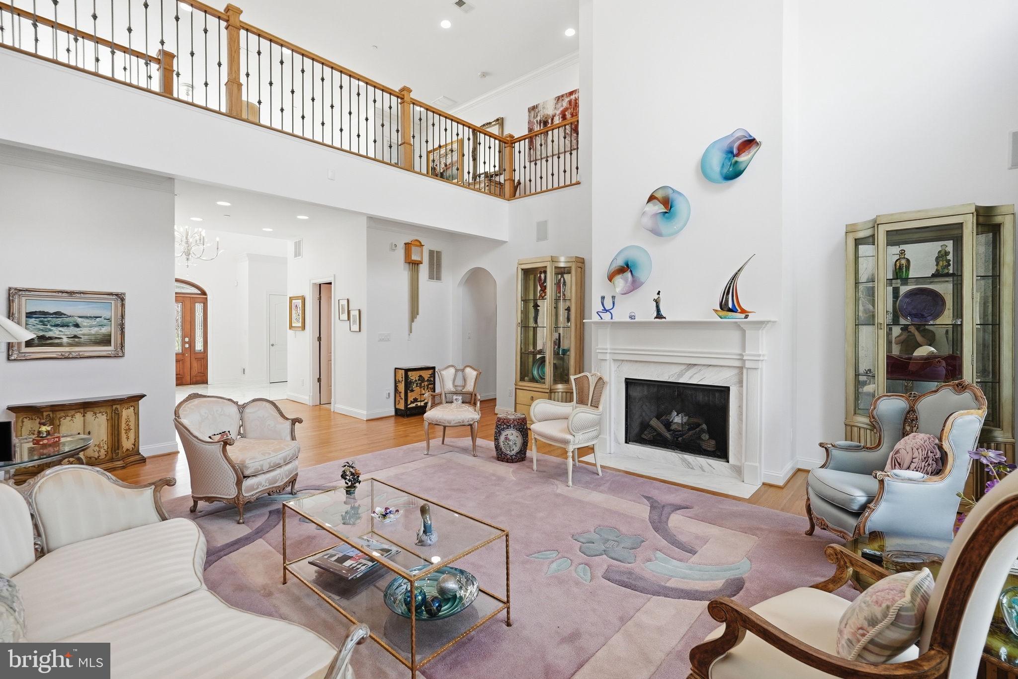 POTOMAC OUTSIDE - Residential