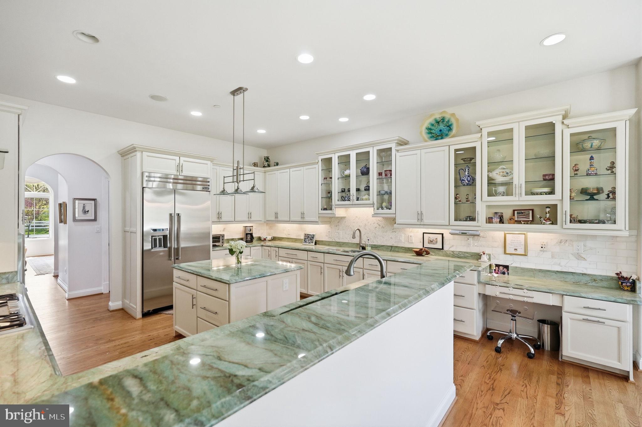 POTOMAC OUTSIDE - Residential