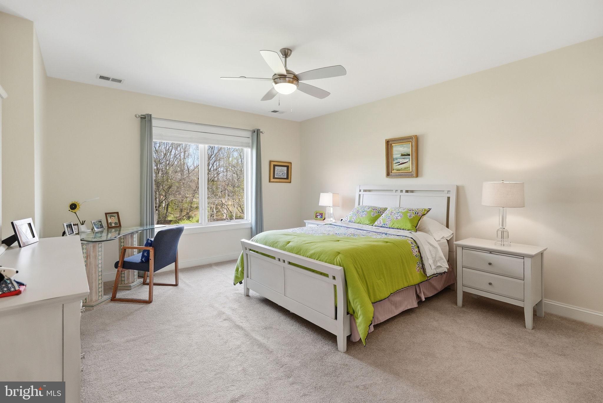 POTOMAC OUTSIDE - Residential