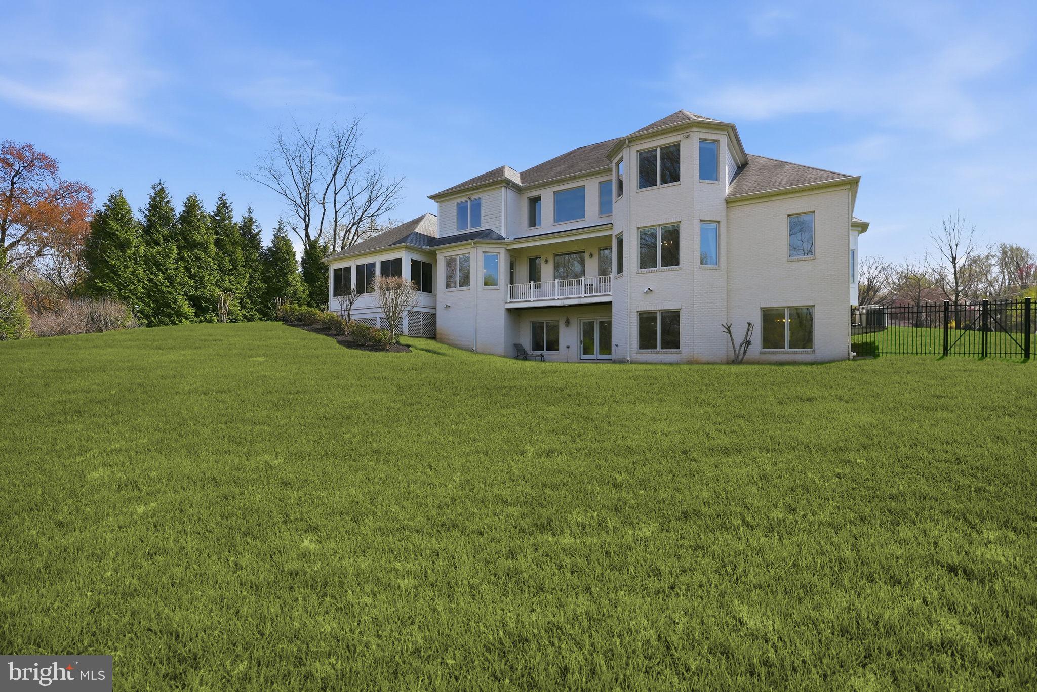 POTOMAC OUTSIDE - Residential