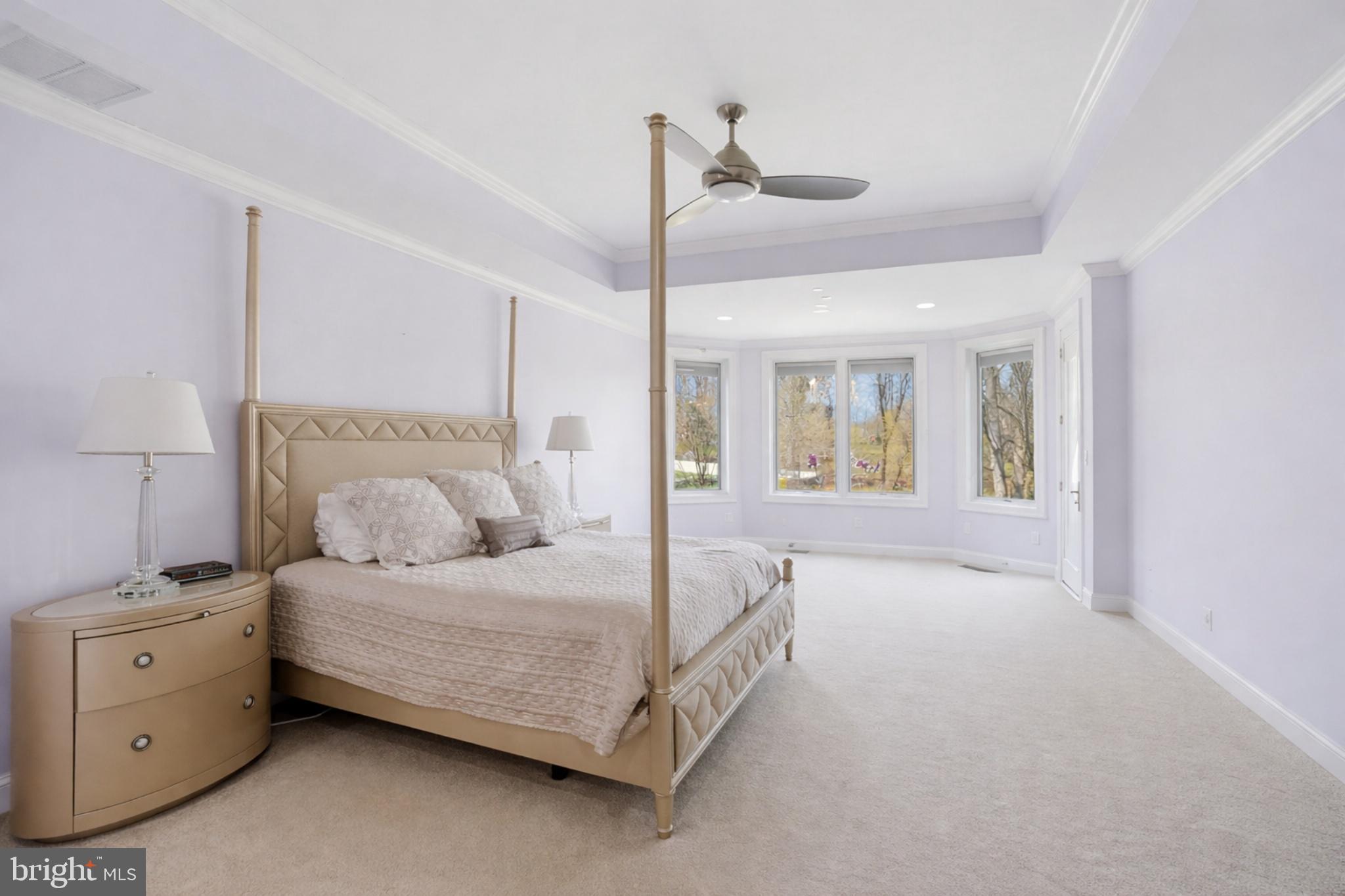 POTOMAC OUTSIDE - Residential