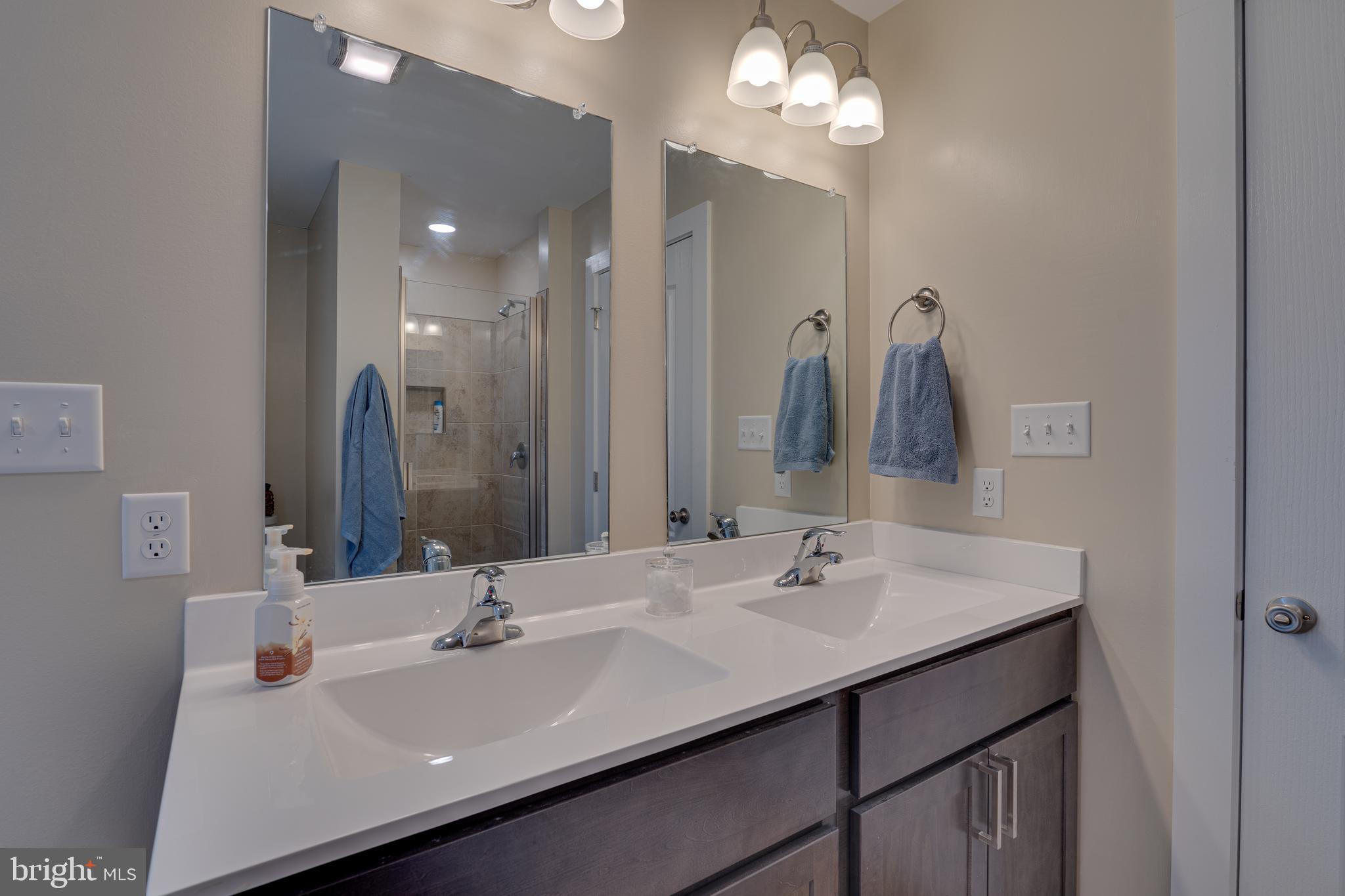 PEBBLE RIDGE - Residential