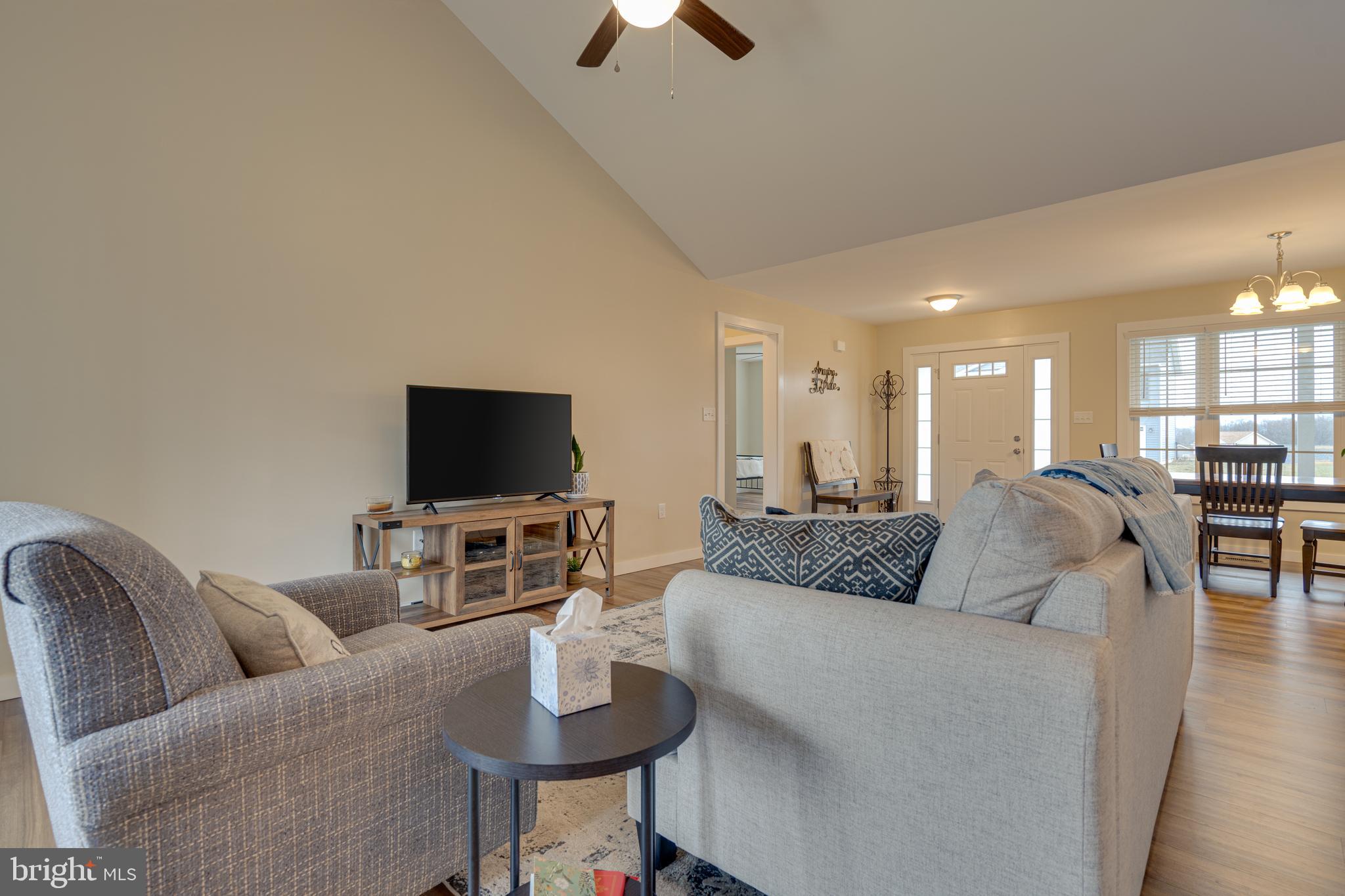 PEBBLE RIDGE - Residential