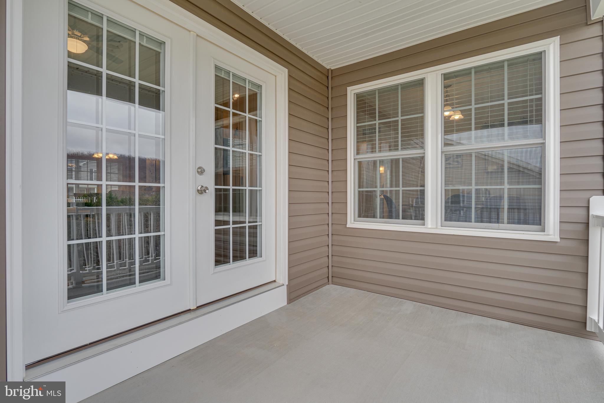 PEBBLE RIDGE - Residential