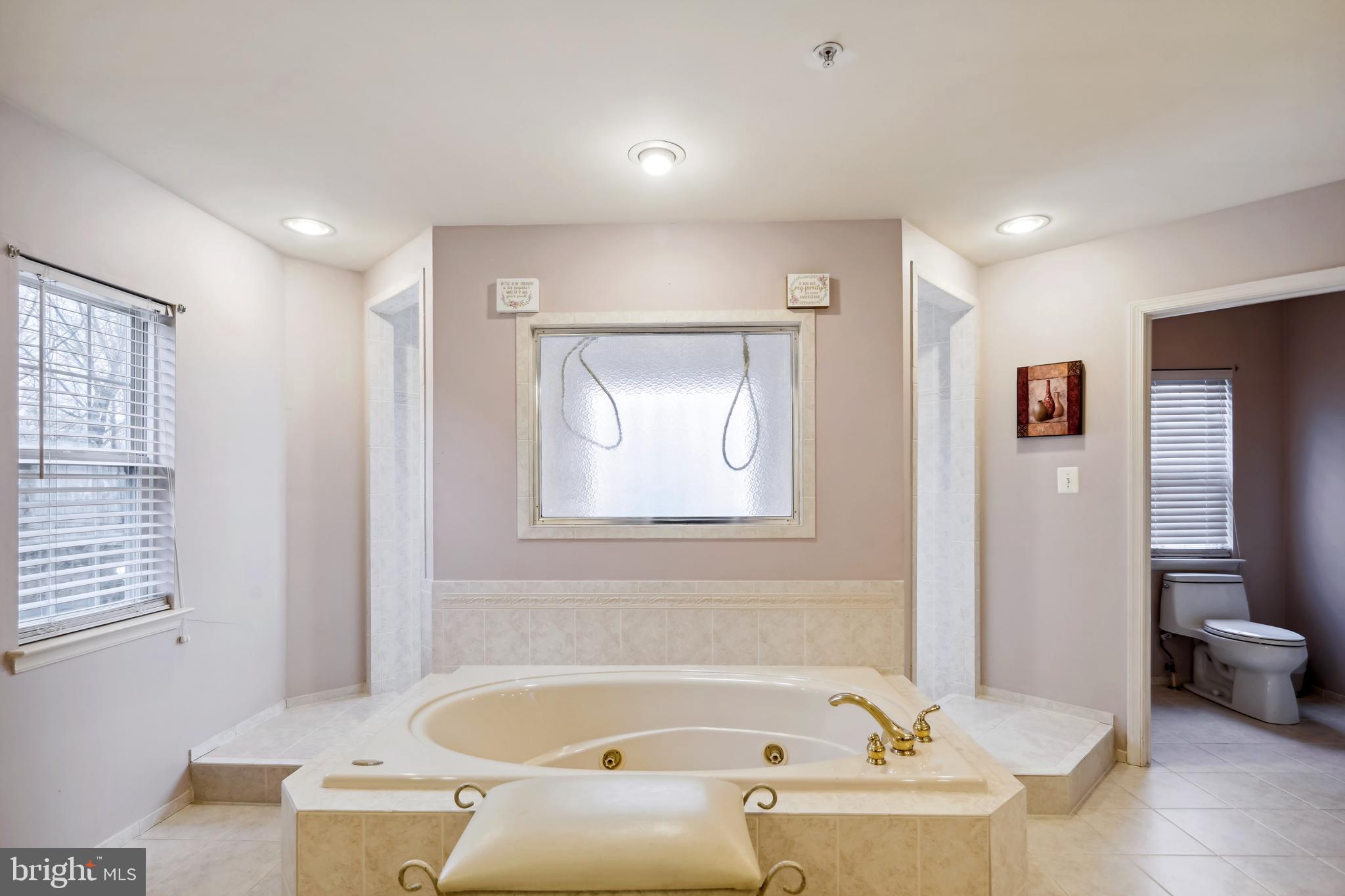 SADDLEBROOK WEST - Residential