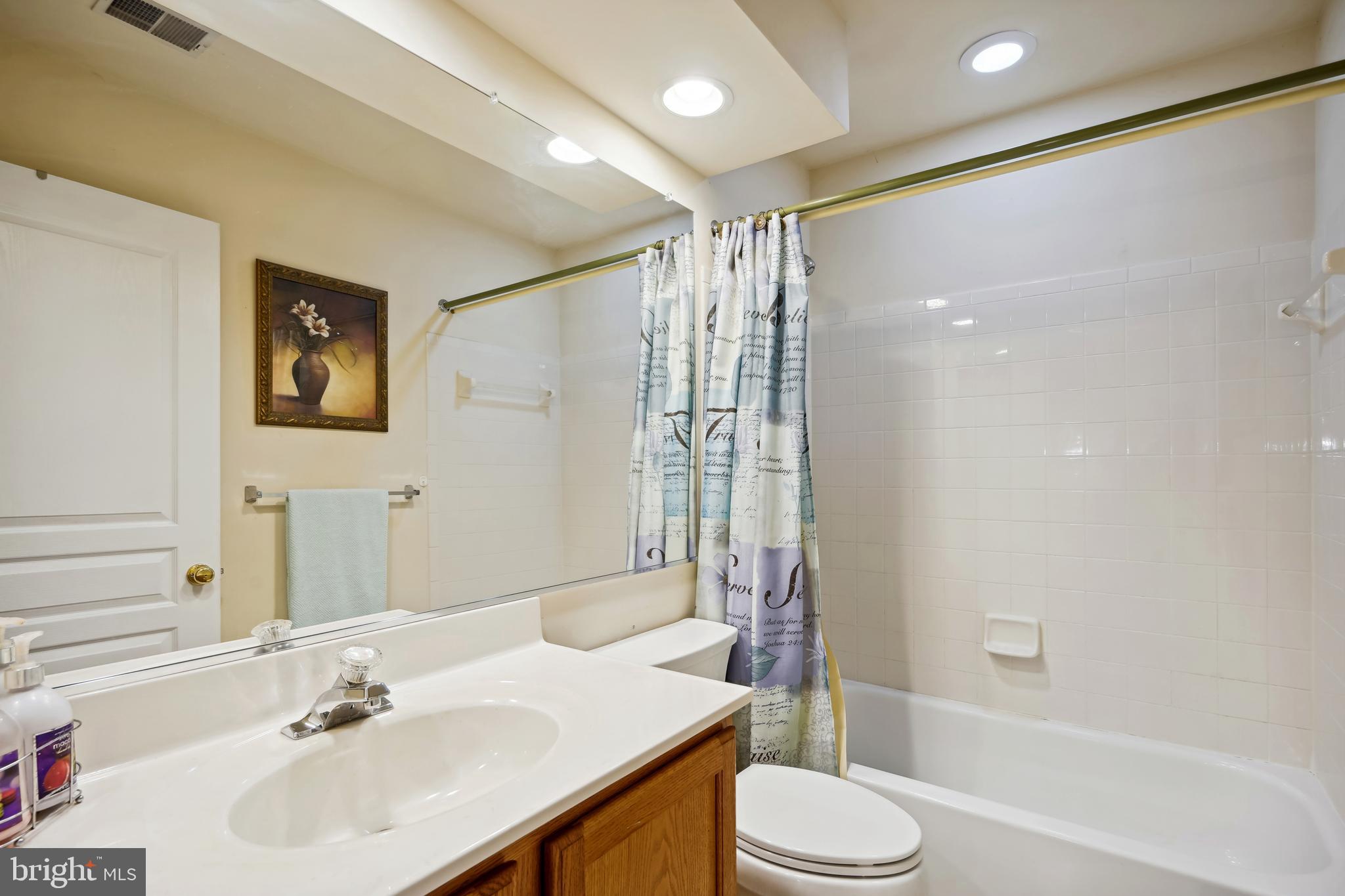 SADDLEBROOK WEST - Residential