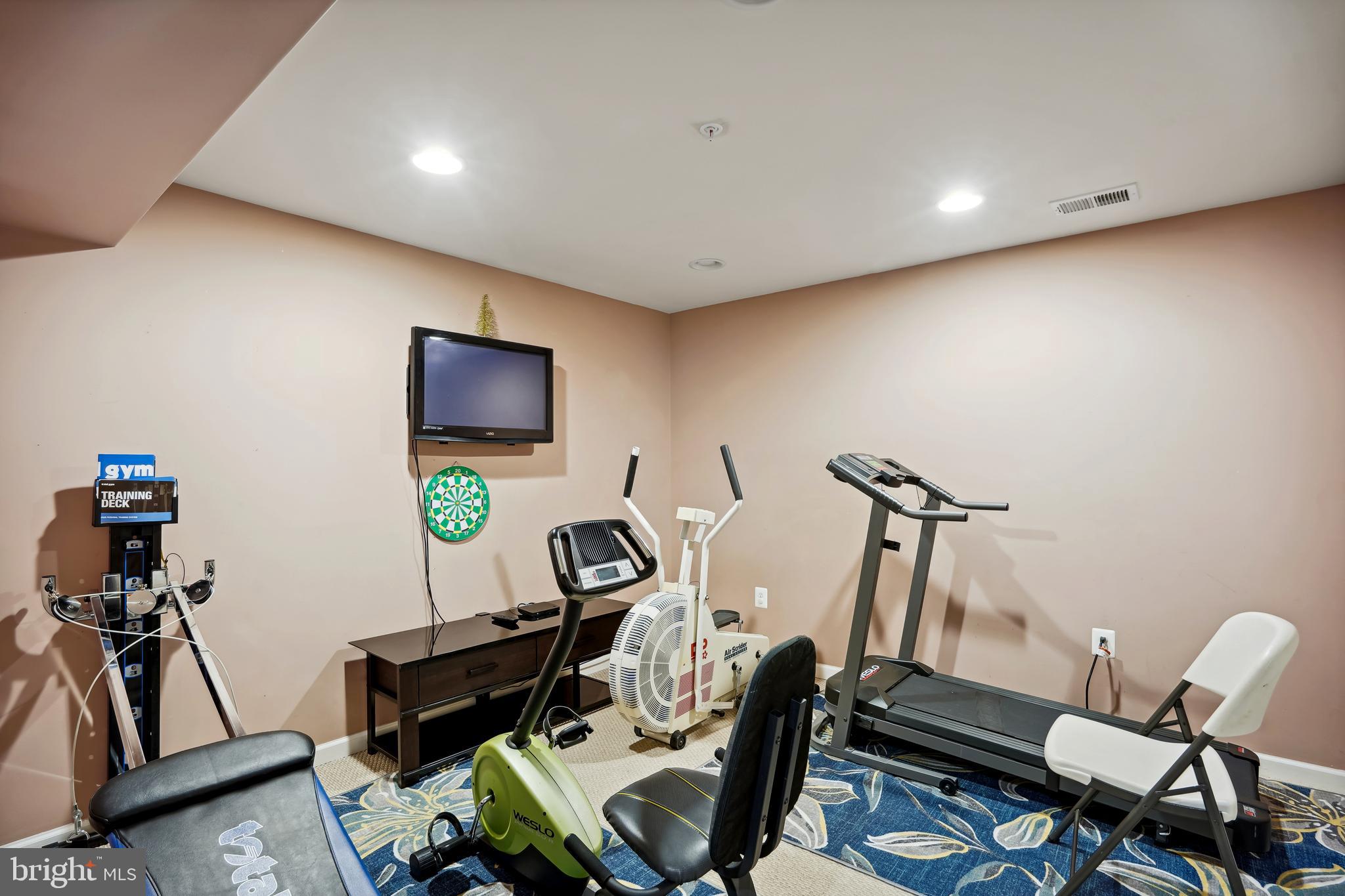 SADDLEBROOK WEST - Residential