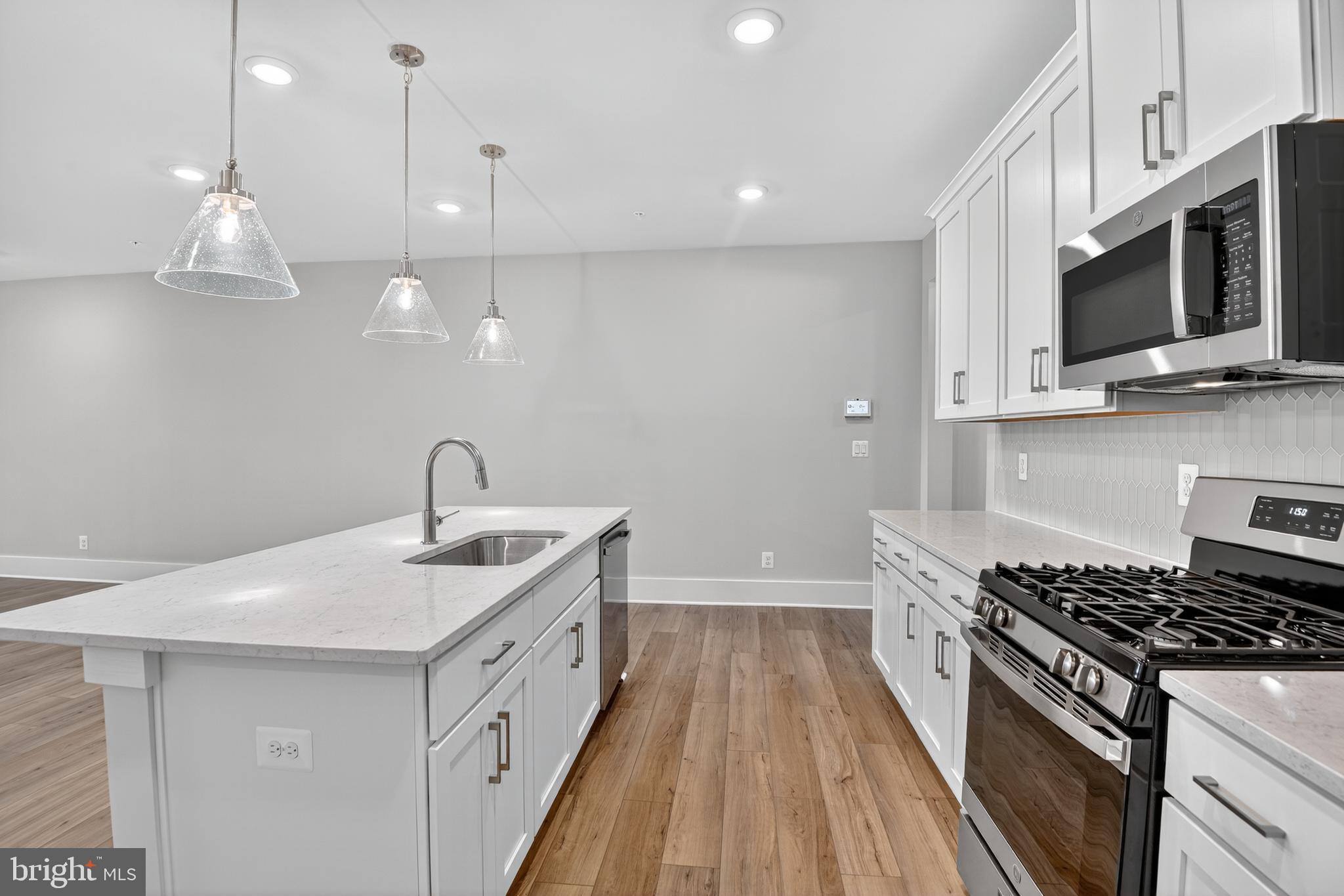 3700 ELIZABETH RIVER DRIVE
